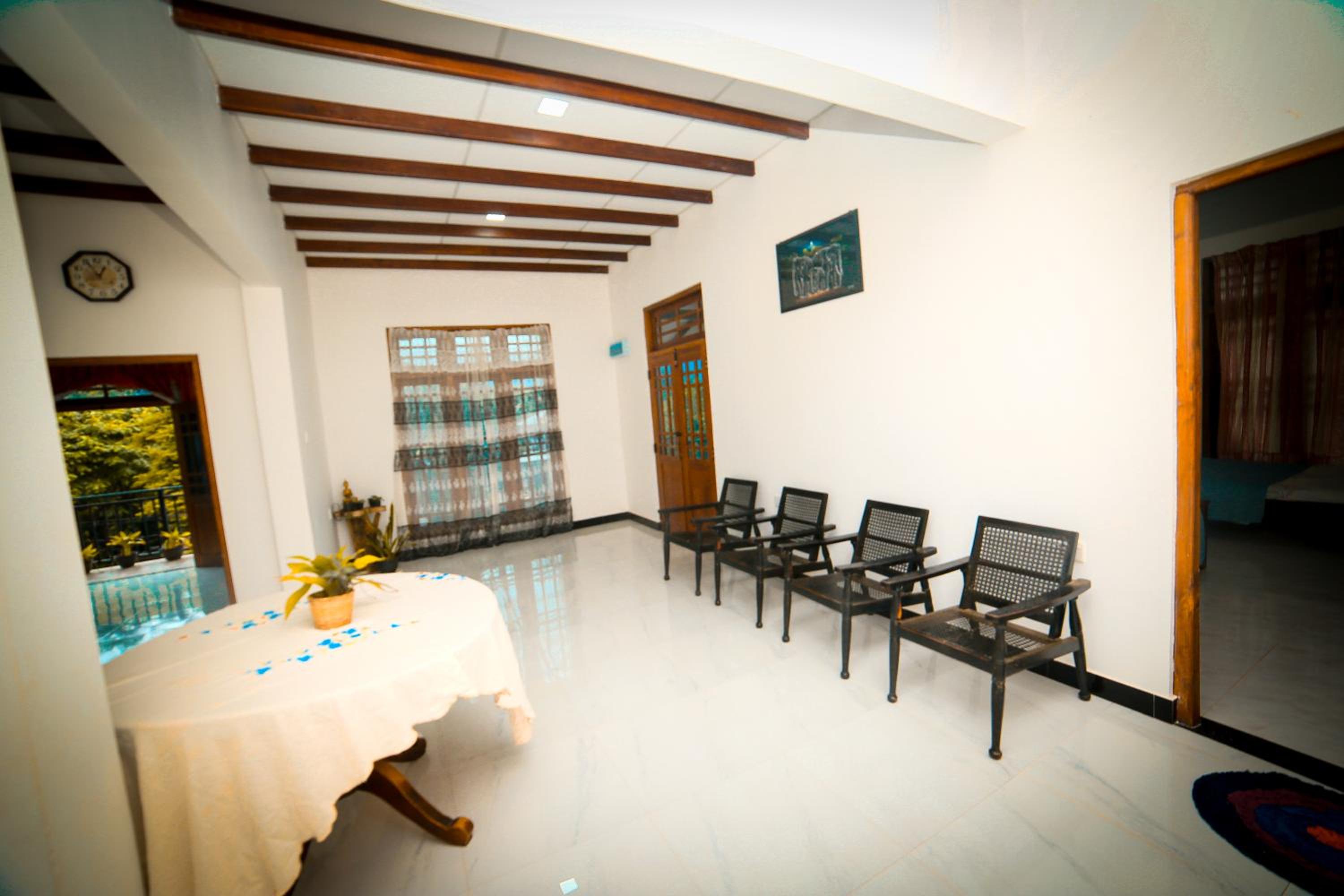 Misty Homestay - Welimada view 4