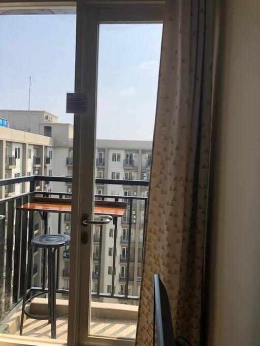 2BR Podomoro Golf View Cimanggis with Netflix near exit Toll Jagorawi view 5