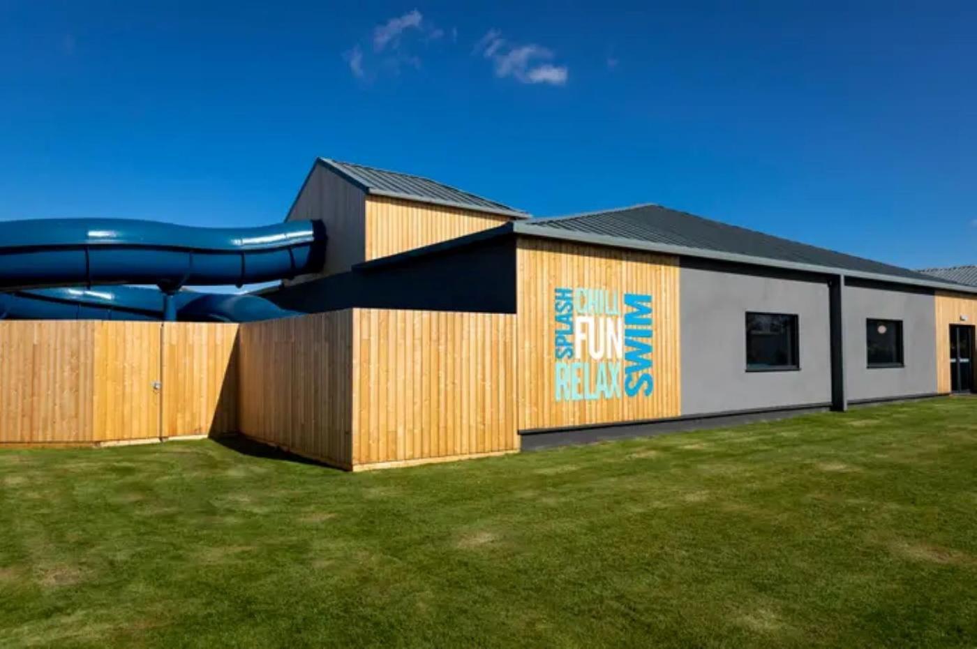 DJD's Place - Caravan Sleeps 6 Felixstowe Beach