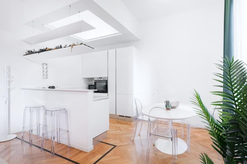 Easylife - Milano - Piazza Grandi 6 - Porta Vittoria