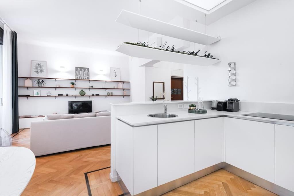 Easylife - Milano - Piazza Grandi 6 - Porta Vittoria