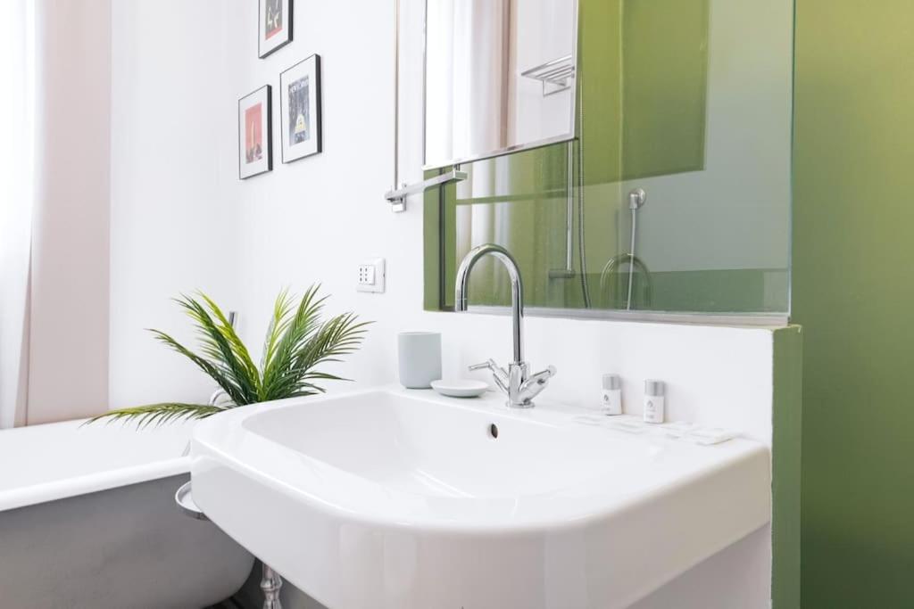 Easylife - Milano - Piazza Grandi 6 - Porta Vittoria
