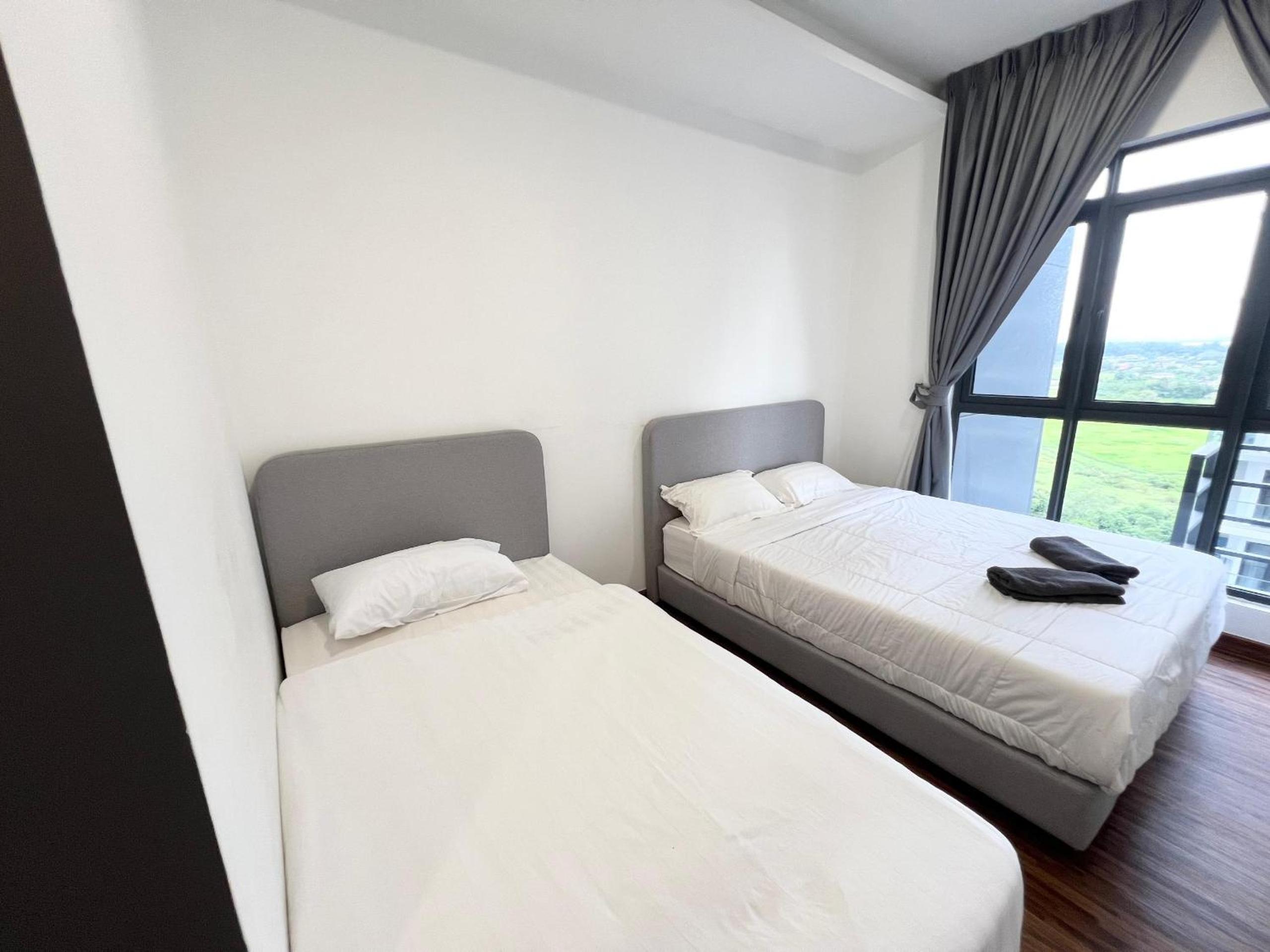 K Avenue QUEEN STUDIO 2-3PAX NEAR KKIA photo 3