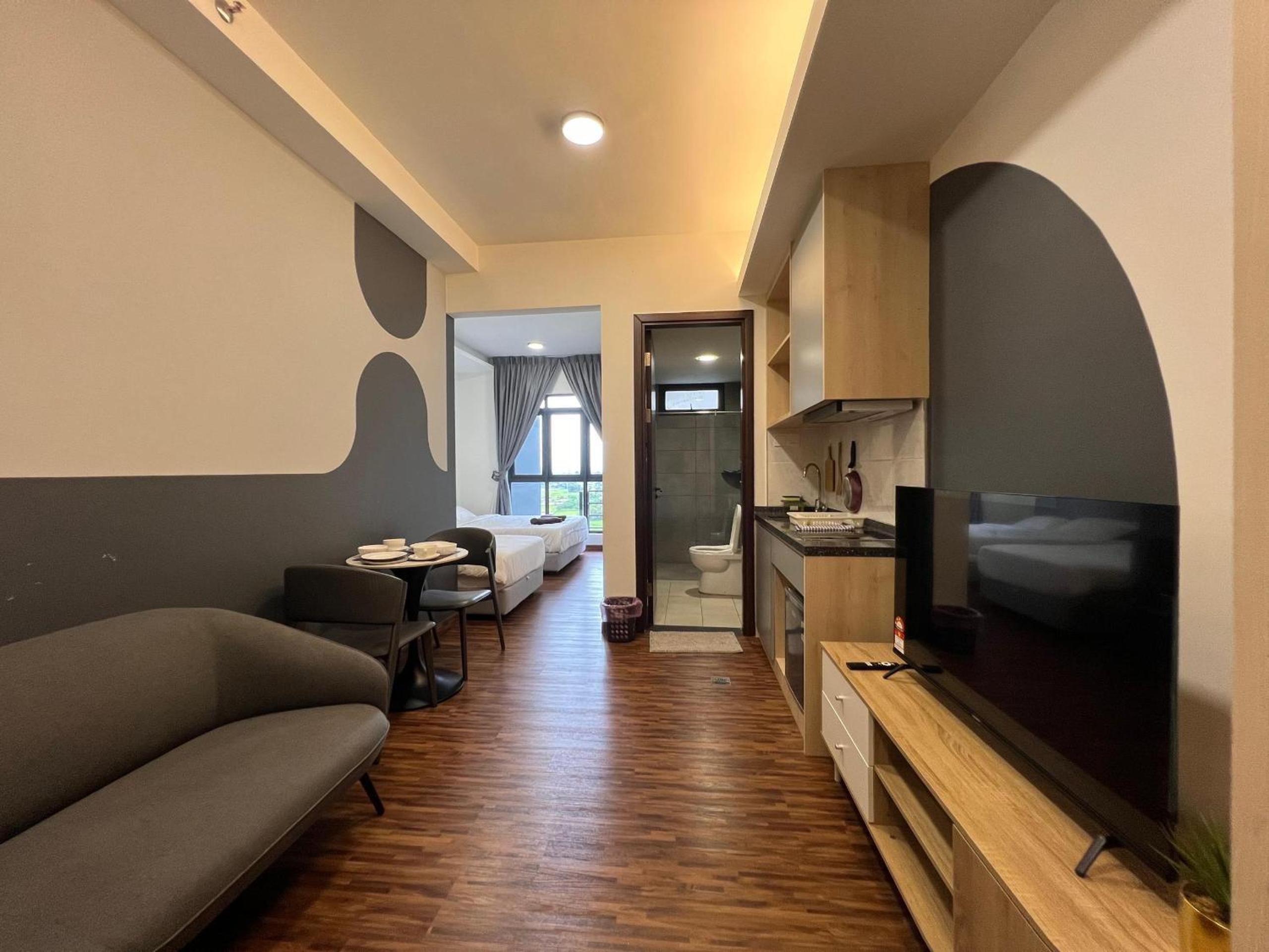 K Avenue QUEEN STUDIO 2-3PAX NEAR KKIA photo 4