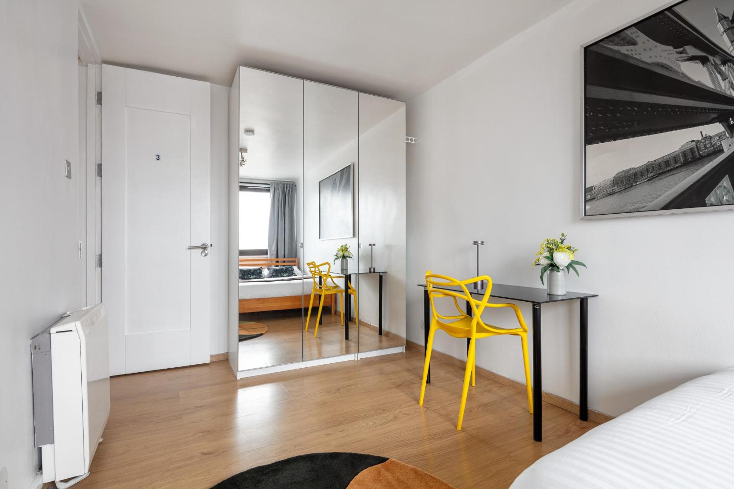 SKY View Apartment - 15 min by Tube To Oxford St in Central London