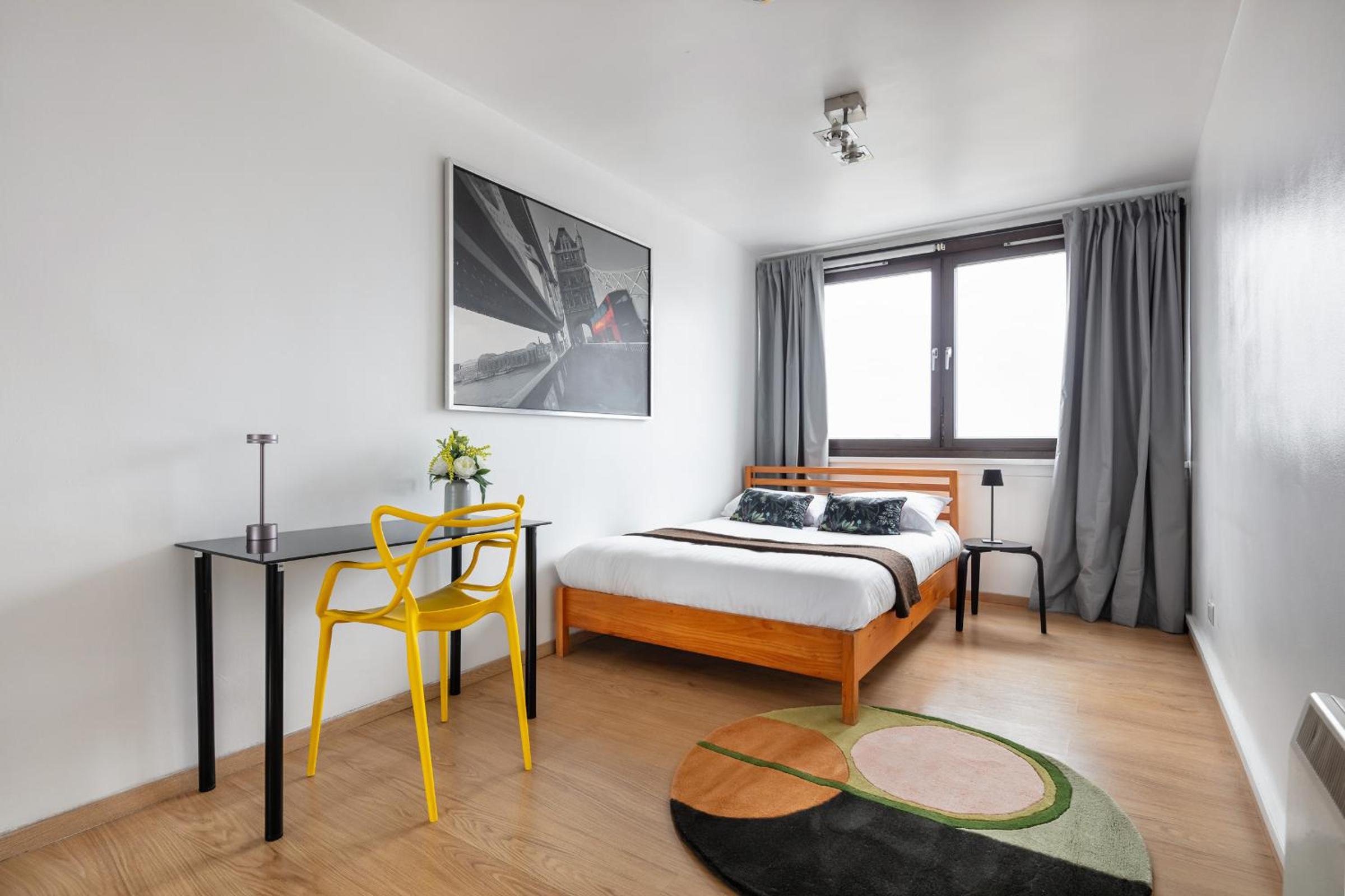 SKY View Apartment - 15 min by Tube To Oxford St in Central London