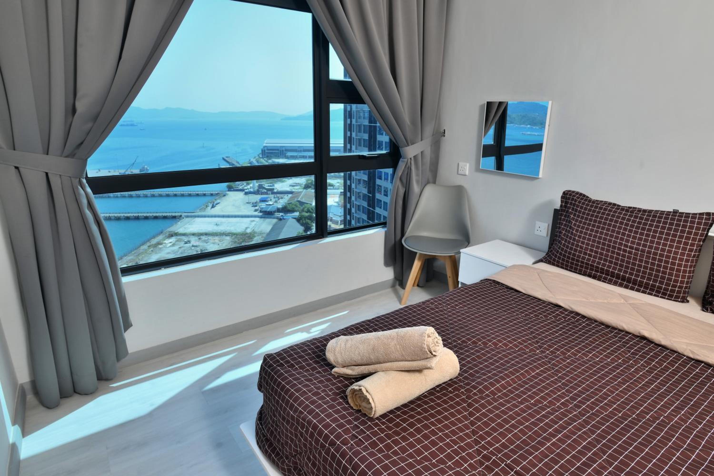 Jesselton Quay Seaview Homestay near Suria Sabah by StayPlace photo 5