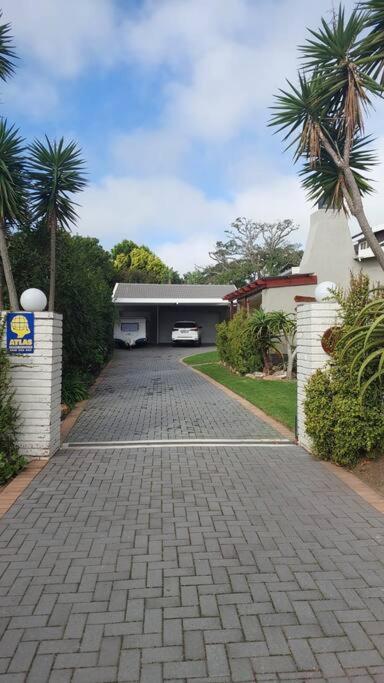 Lourie garden cottage