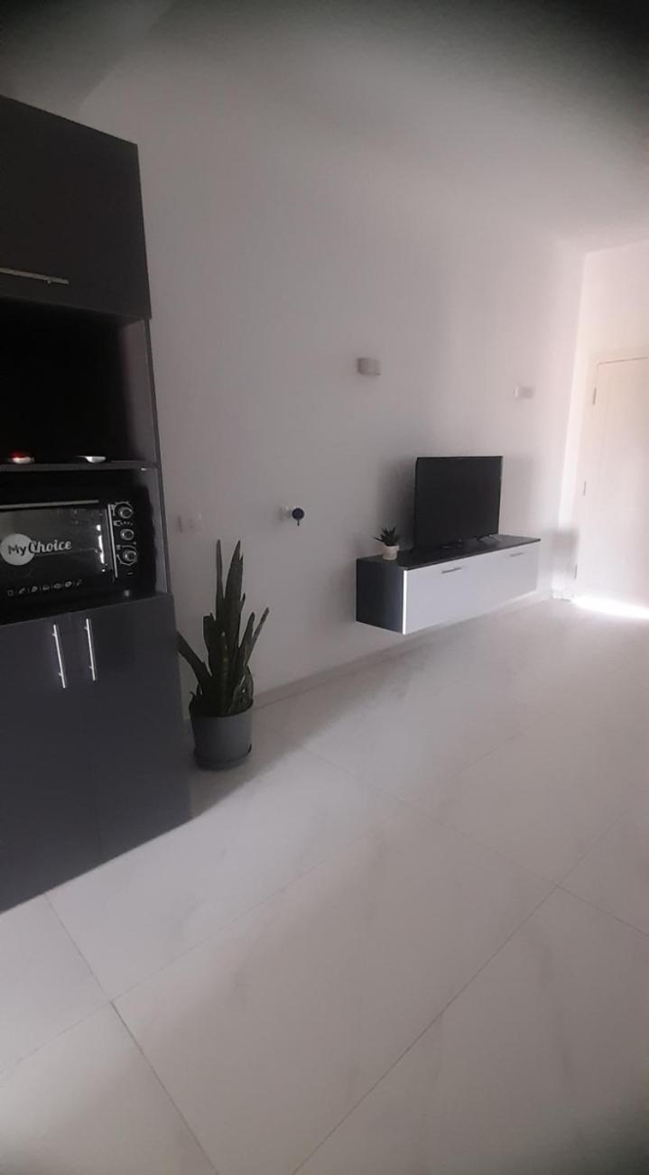 Sharmar home
