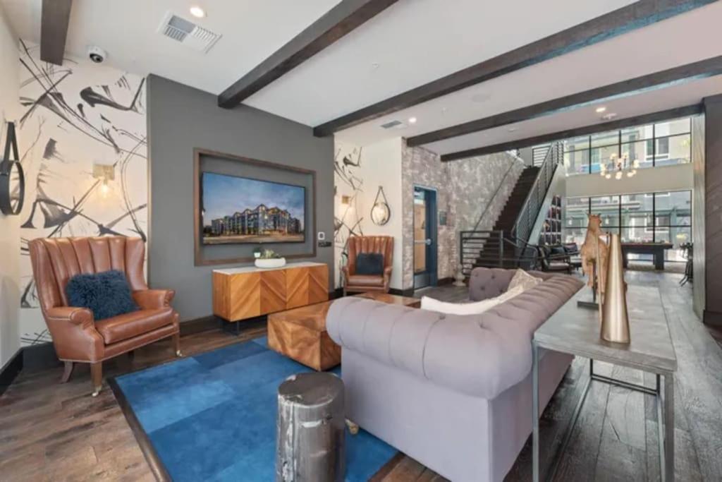 Stylish and Elegant apartment
