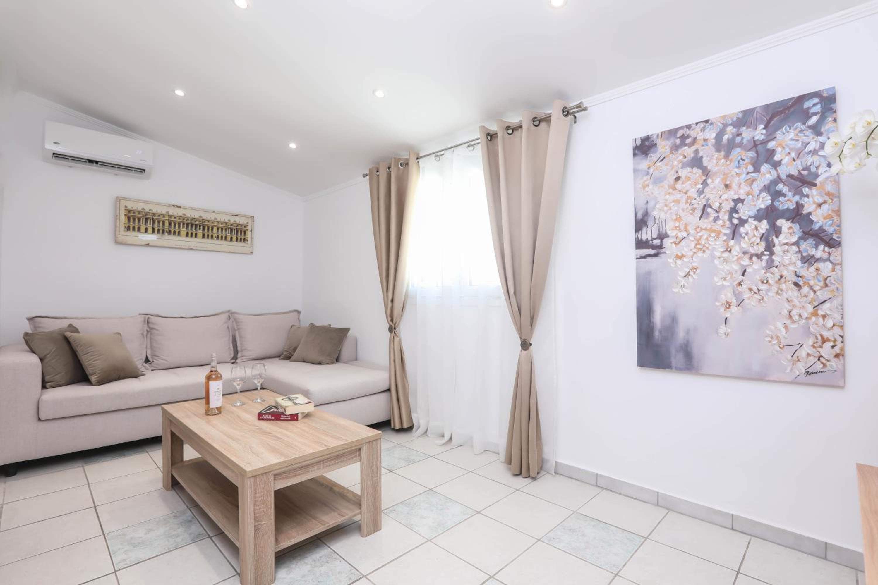 Elegant Estate by Corfuescapes