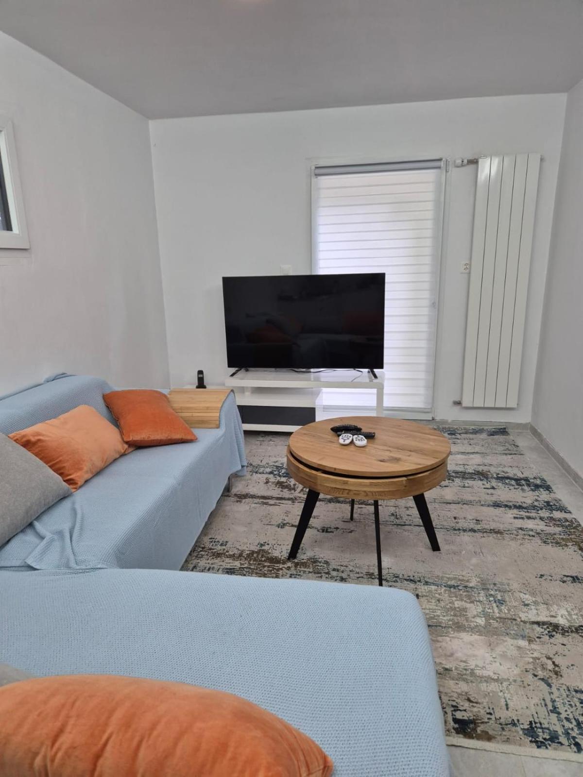Charming Home Near Downtown Lausanne - Fully Equipped with Parking!