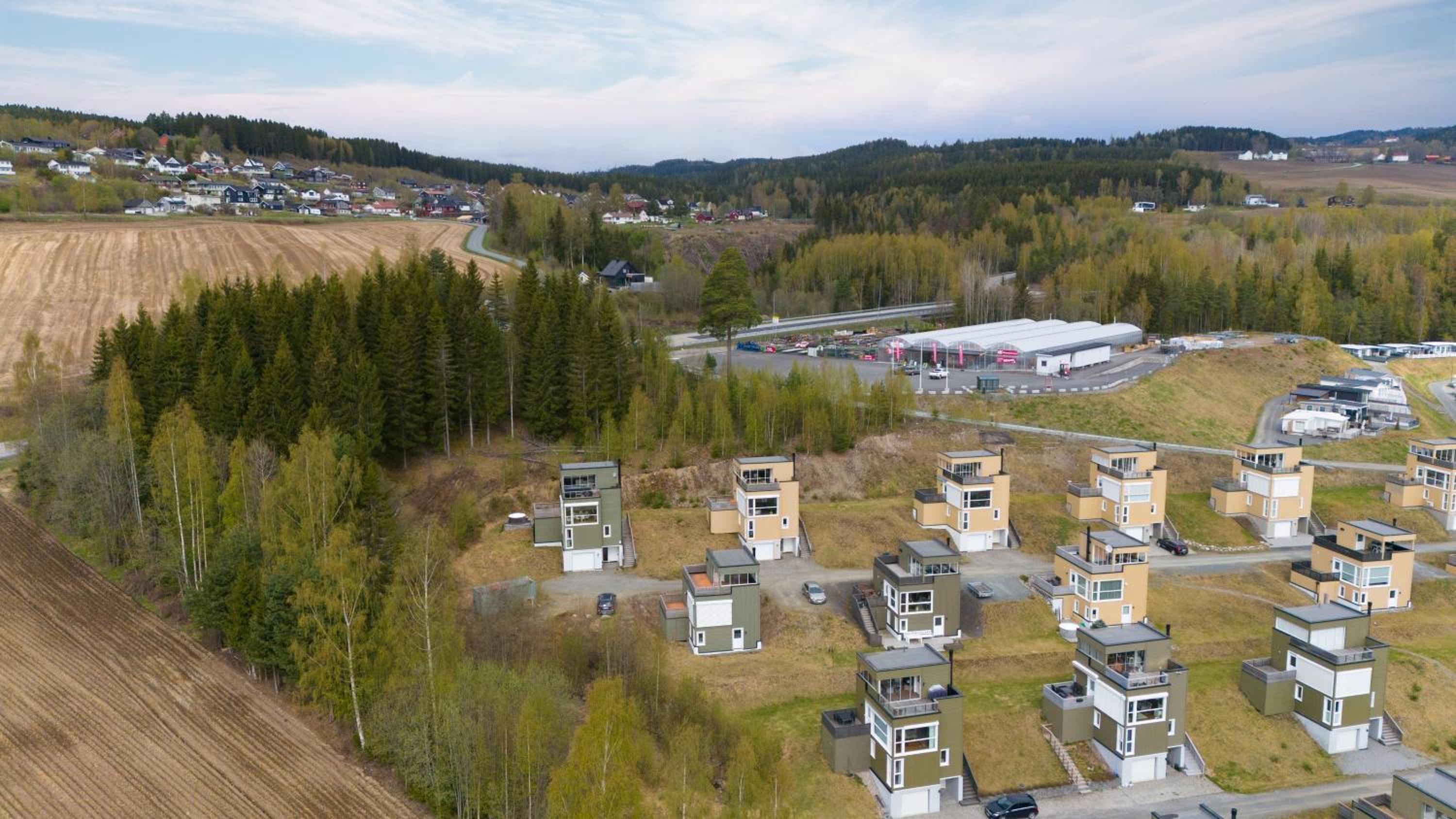 Moderne og familievennlig bolig, nær populær strand ved Mjøsa view 2