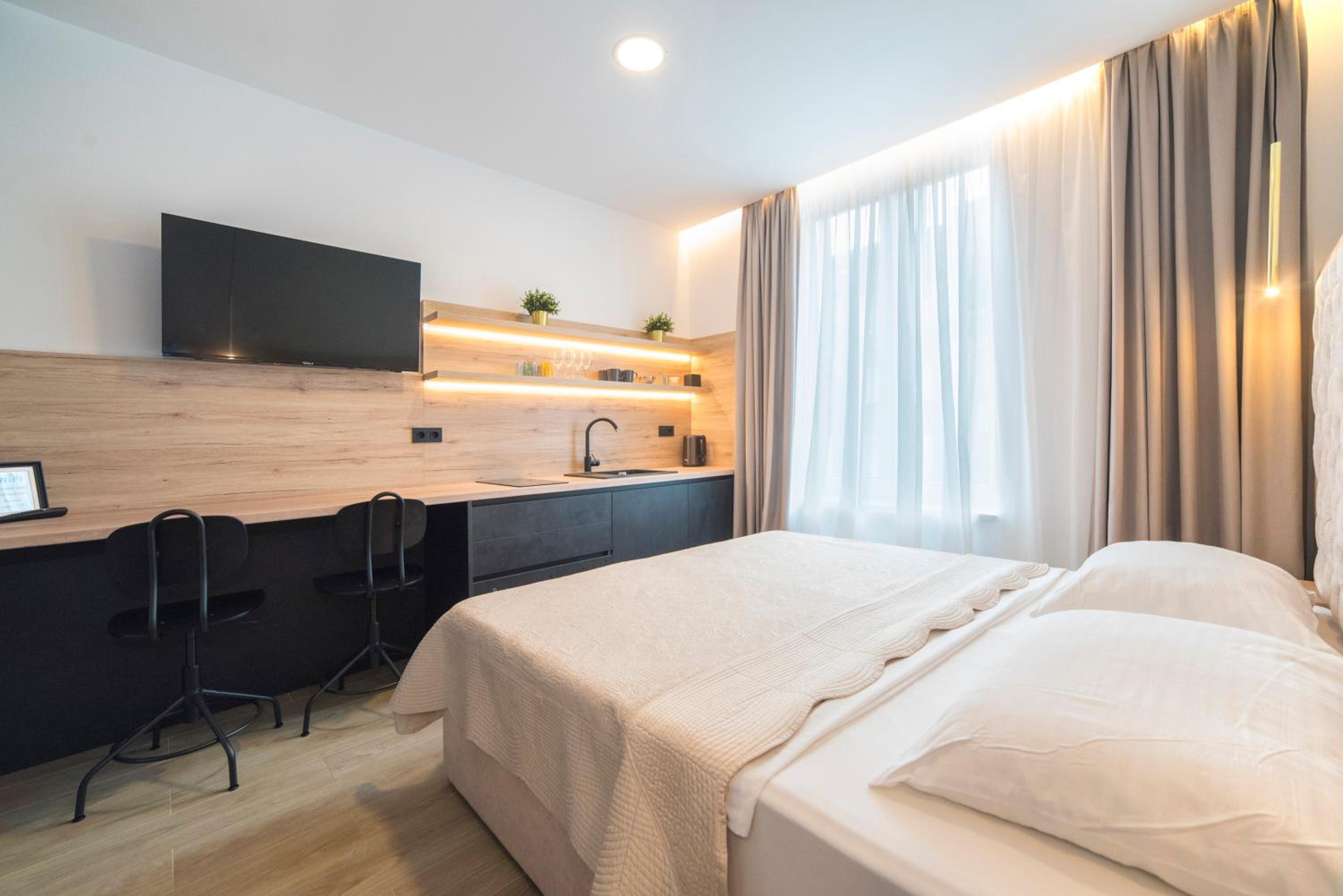 Evita Apartments Zagreb - Modern Studios in the City Center