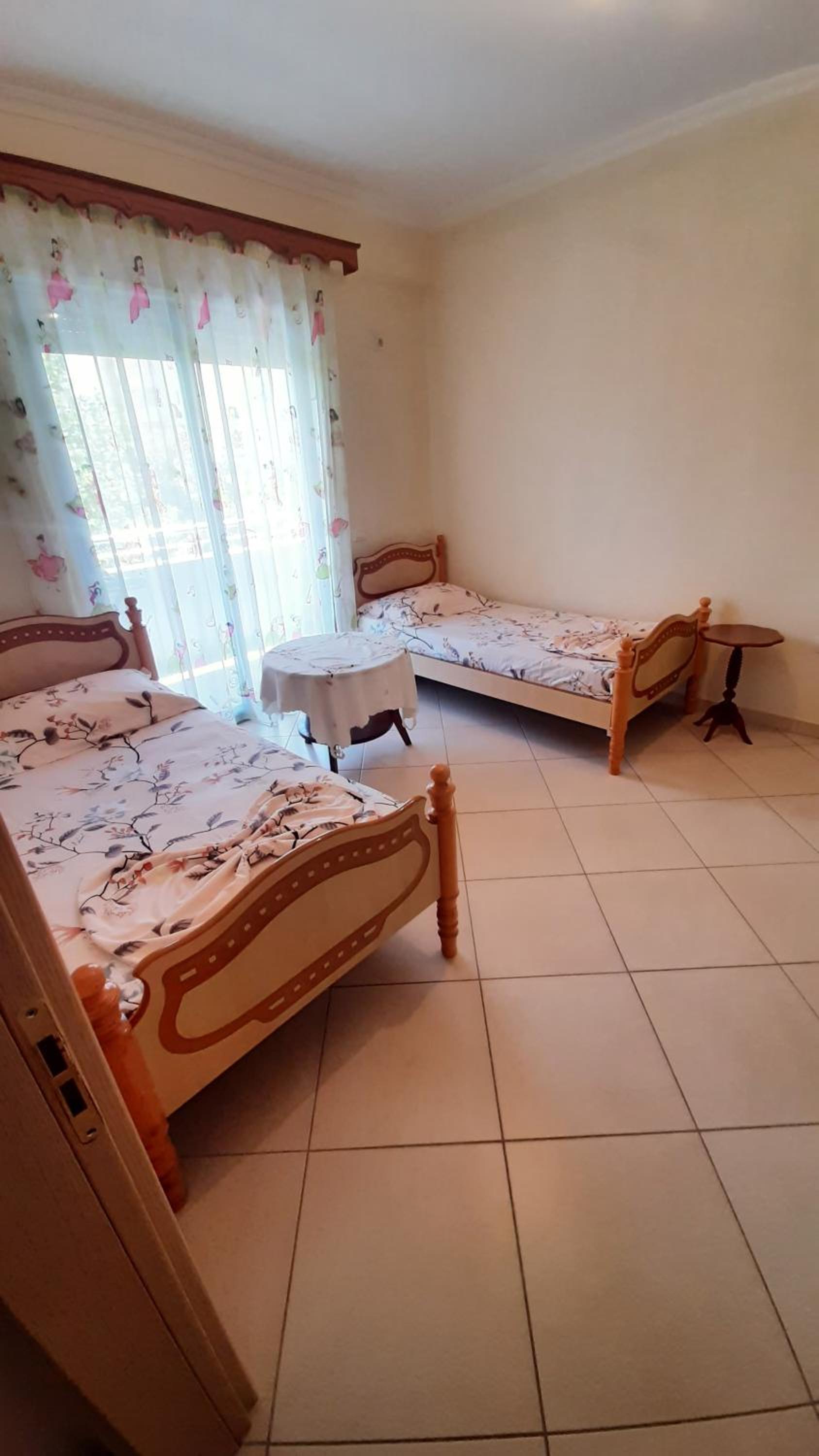 Saimir Apartaments