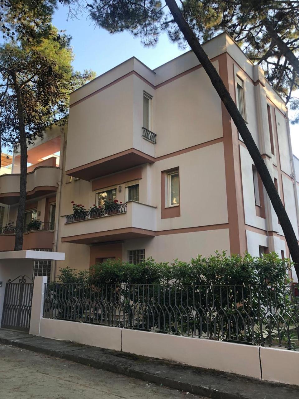 Villa LIDSON