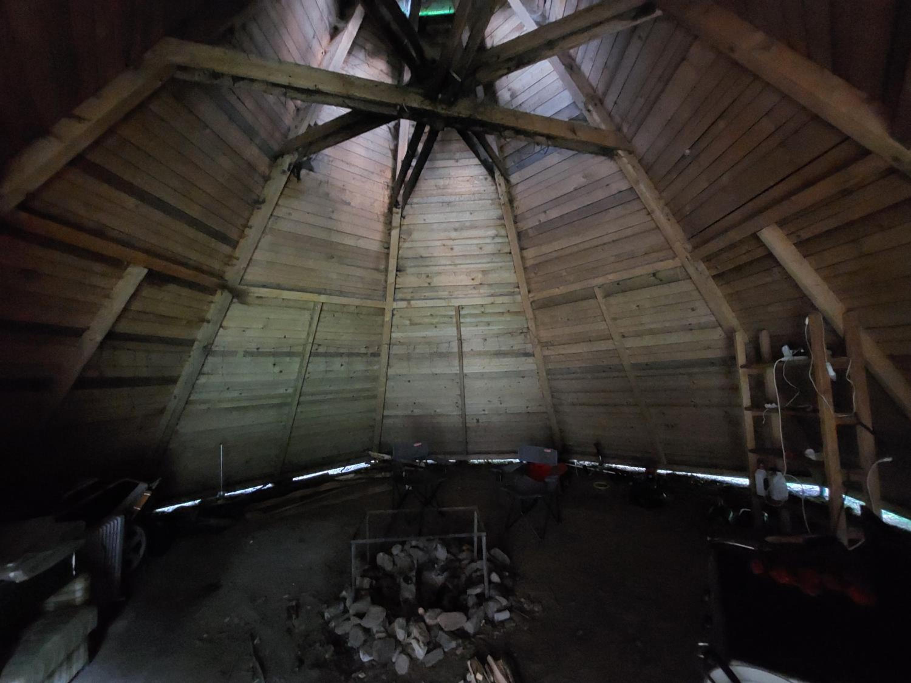 Off-Grid Cottage near river and forest!