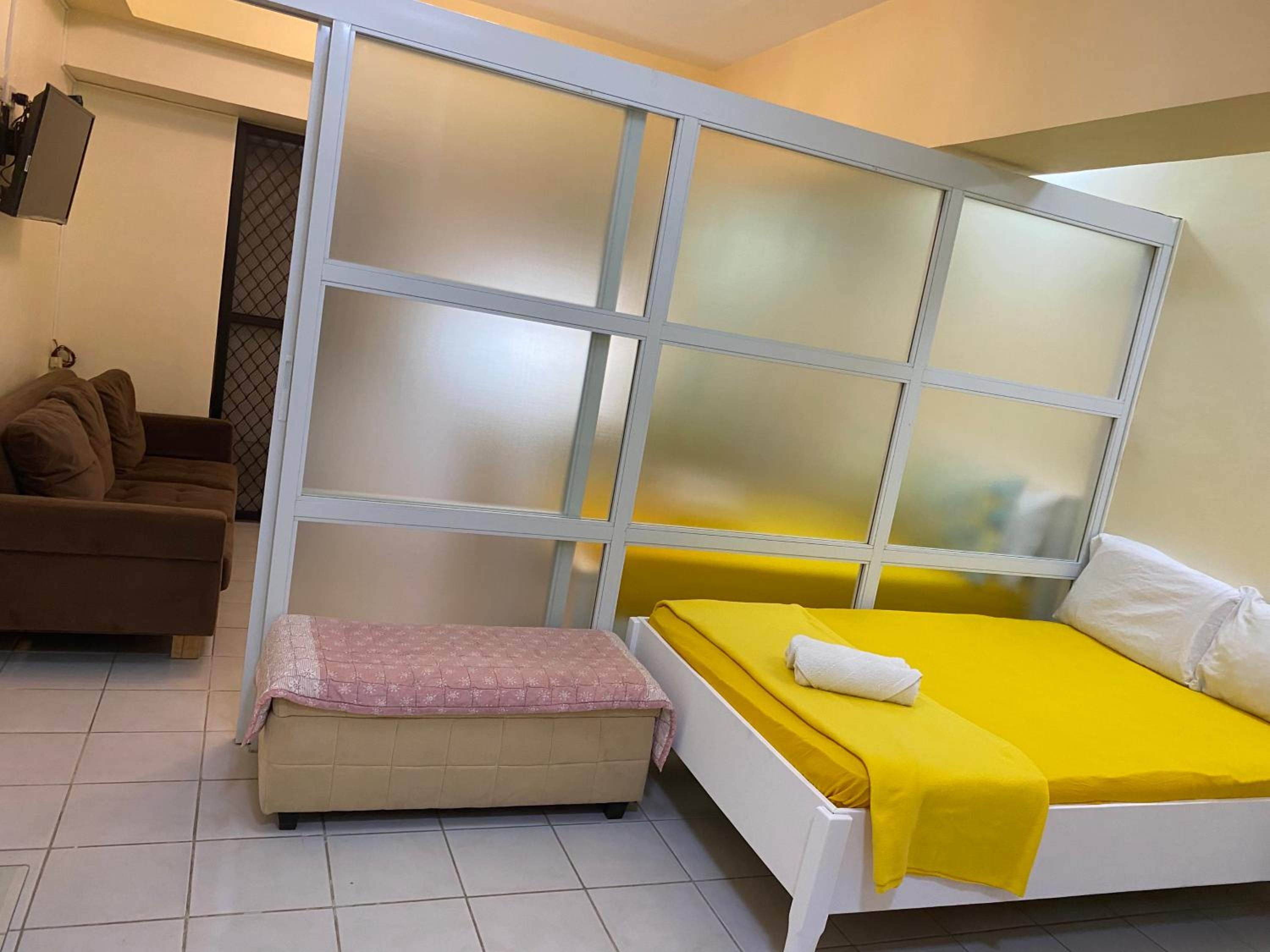 Tagaytay Cityland Family Room by Happynest Staycation