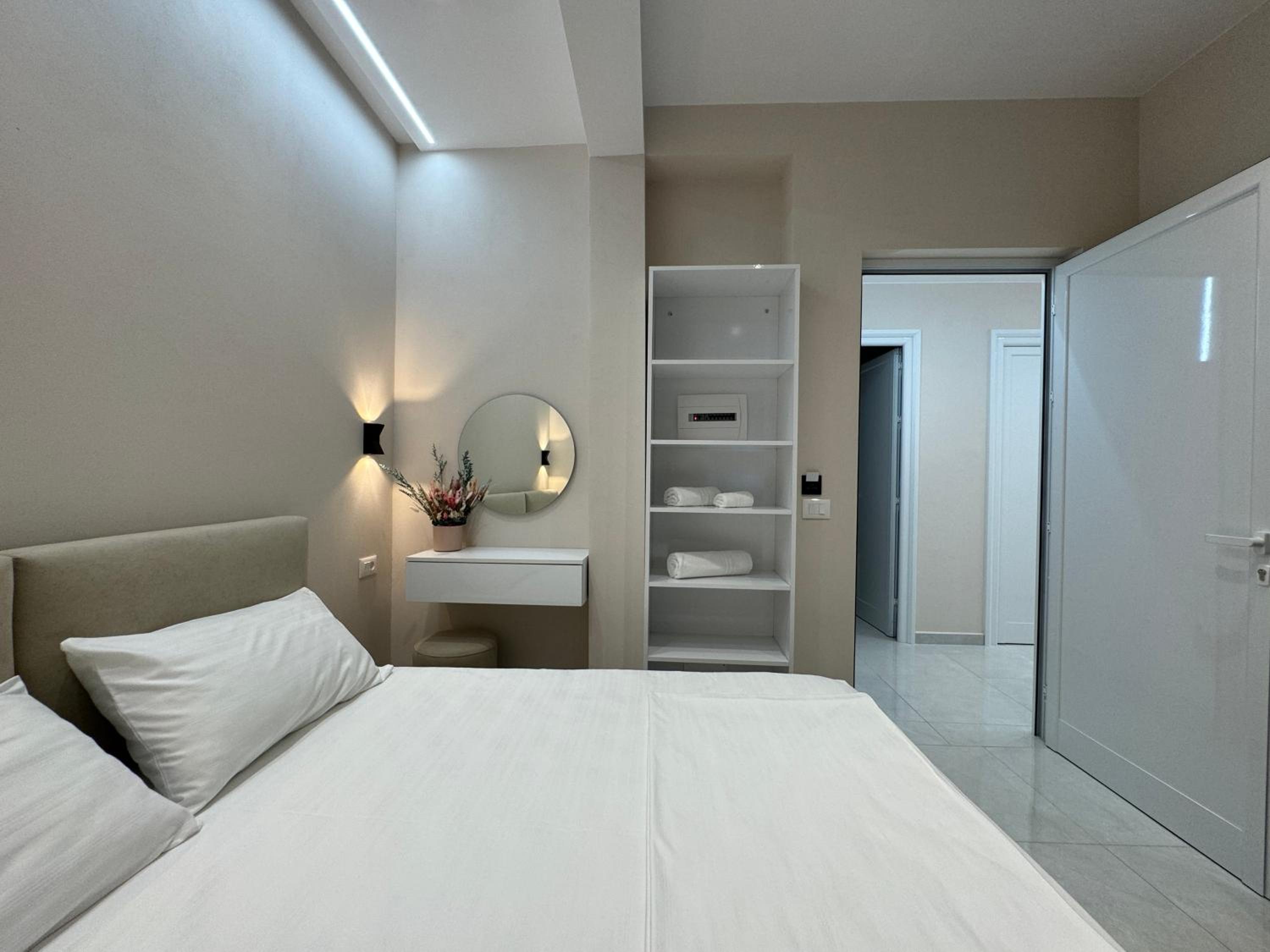 Aloju Rooms