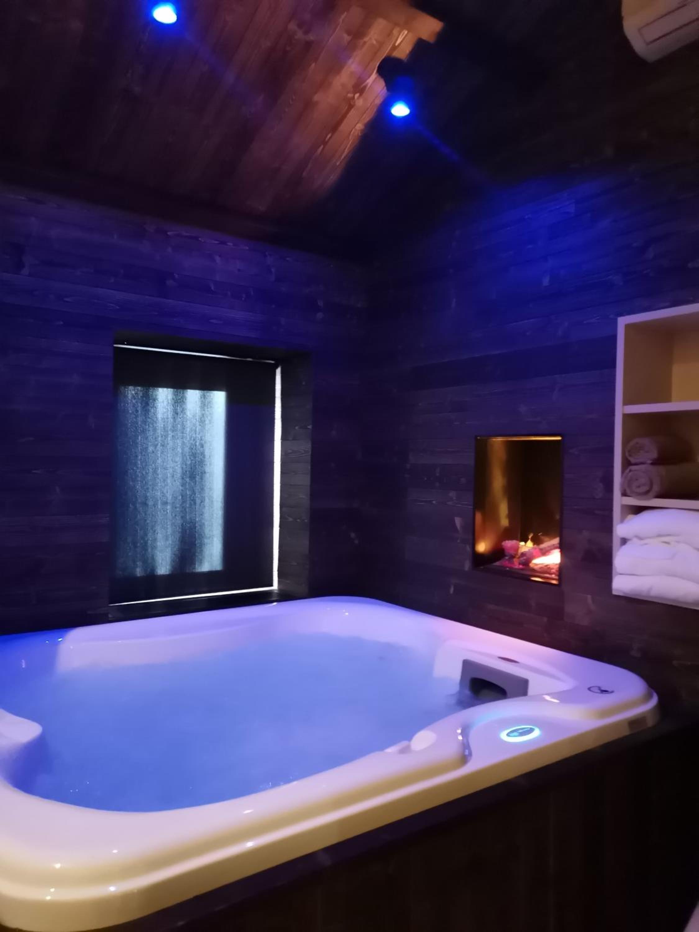 Dietro le mura photo 2