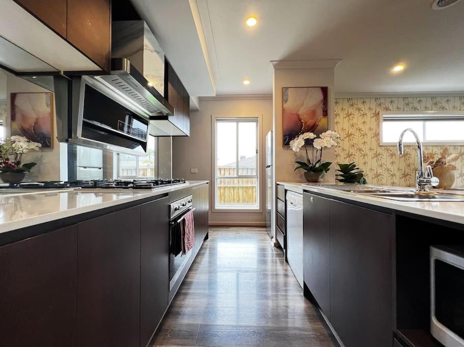 7 bedrooms double storey Home