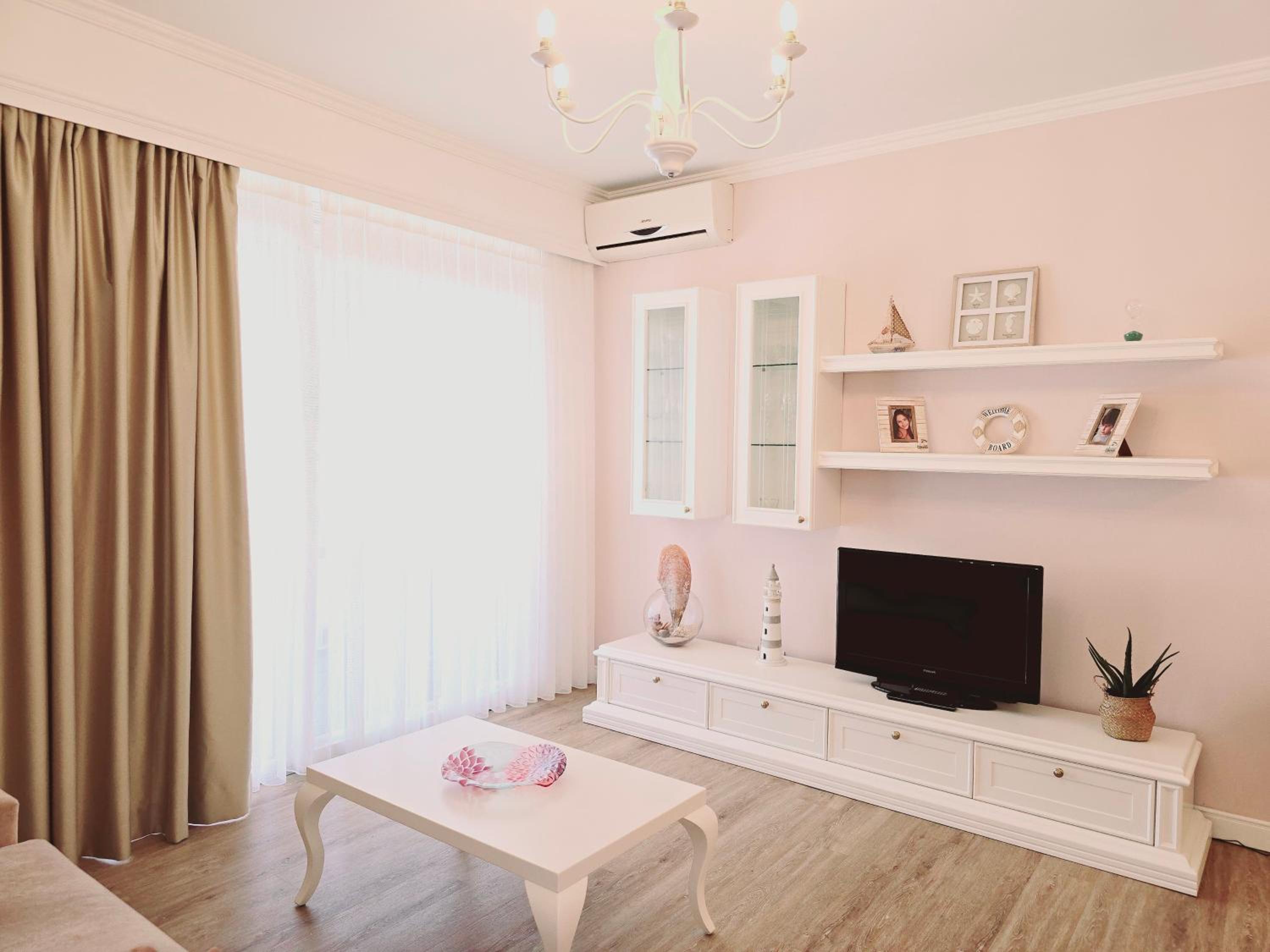 Saranda centre apt photo 4