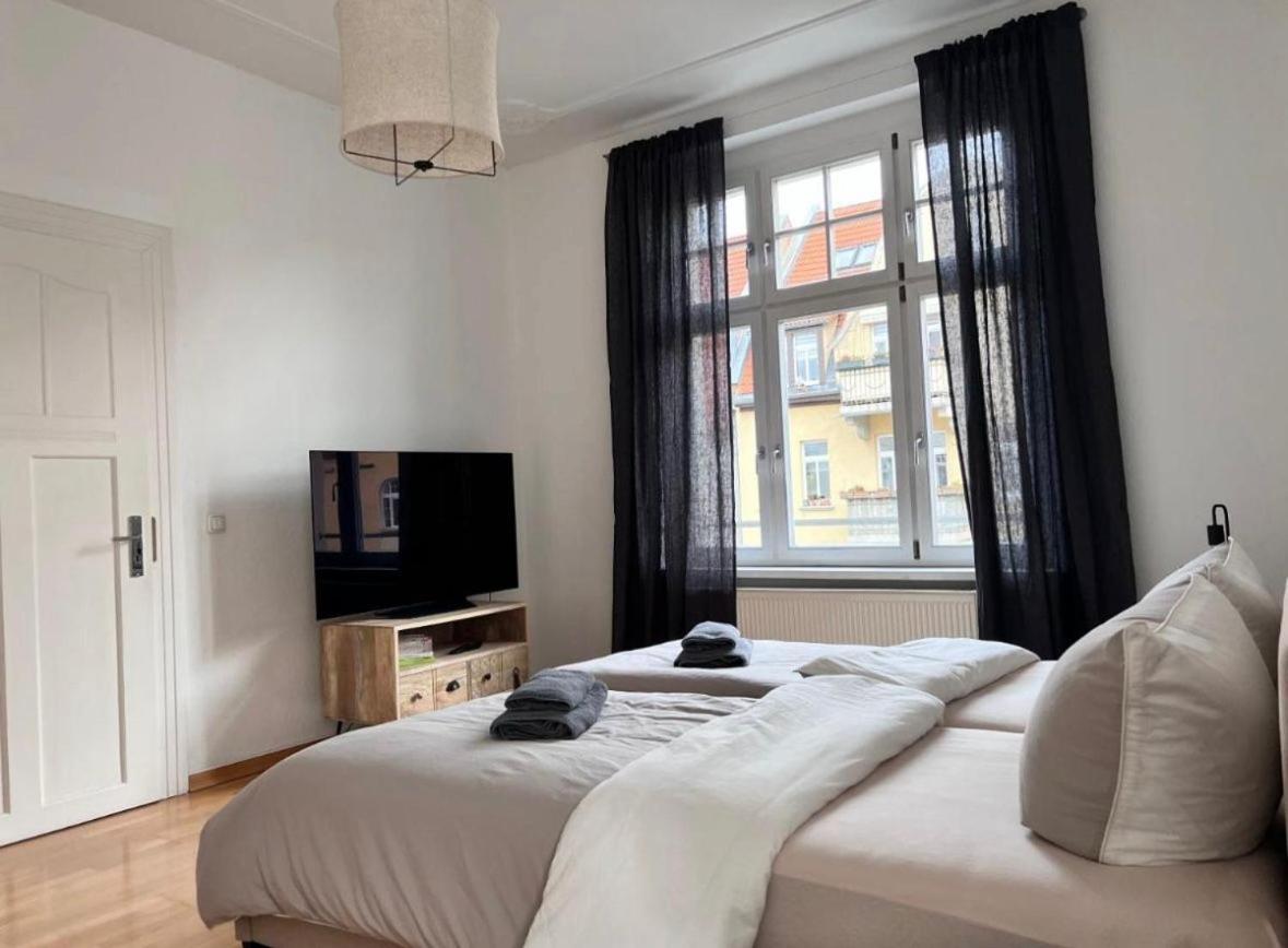 Feine Apartments in der Südstadt von Erfurt mit kostenlosen Stellplatz & Flasche Wein zur Begrüßung