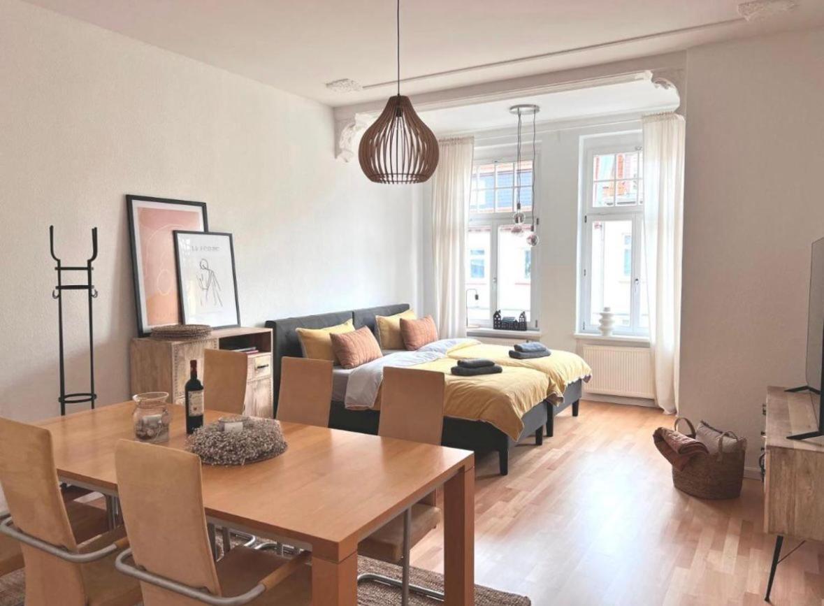 Feine Apartments in der Südstadt von Erfurt mit kostenlosen Stellplatz & Flasche Wein zur Begrüßung