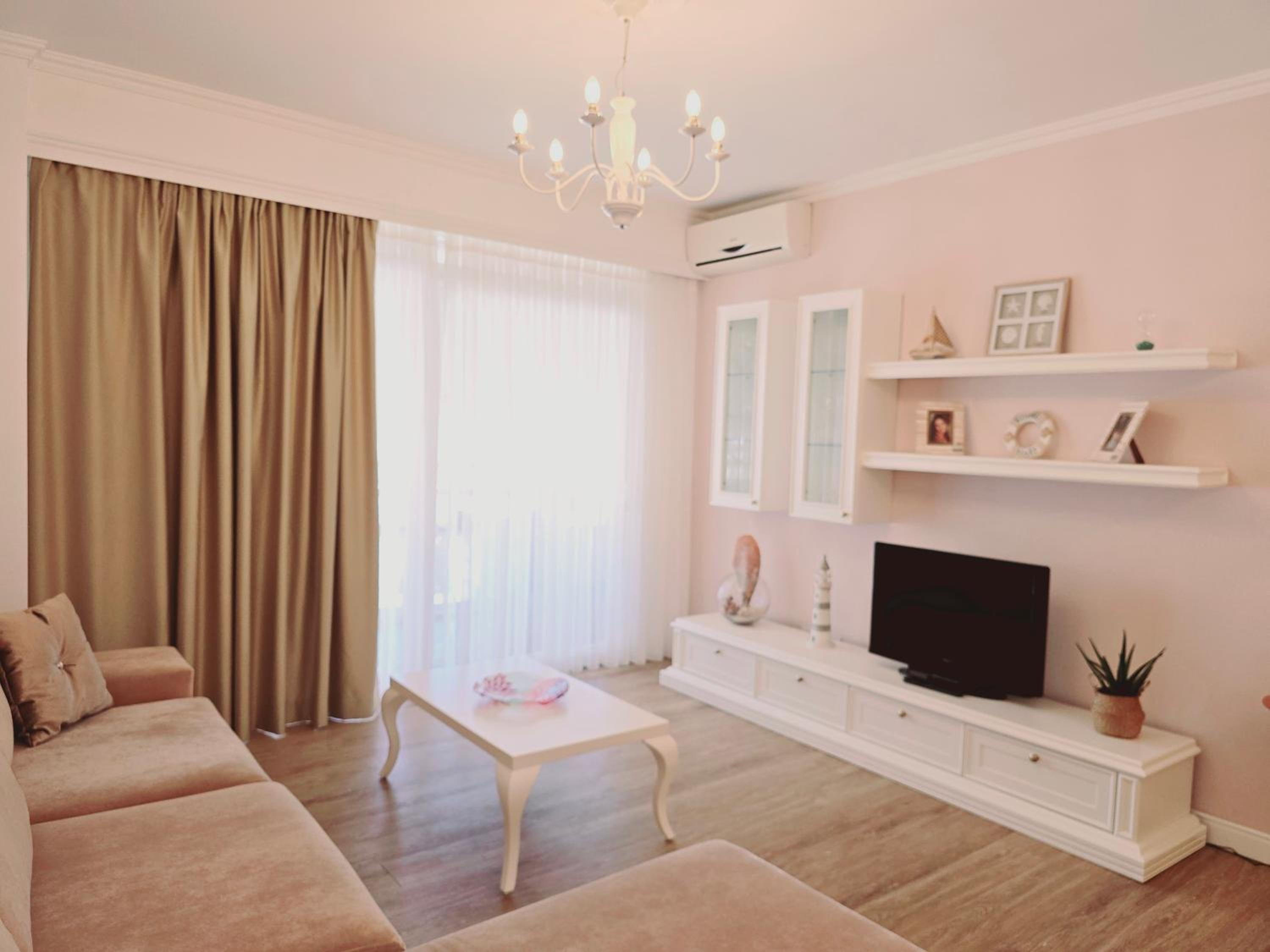 Saranda centre apt photo 3