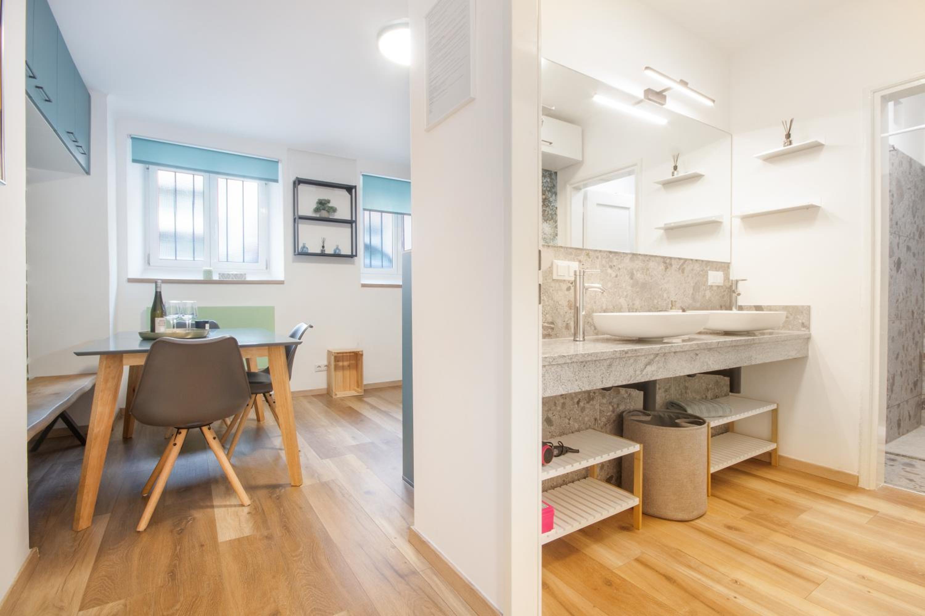 Lendkanal - City - Netflix - Waschmaschine - Kaffeevollautomat - 8 Pax - 4 Schlafzimmer