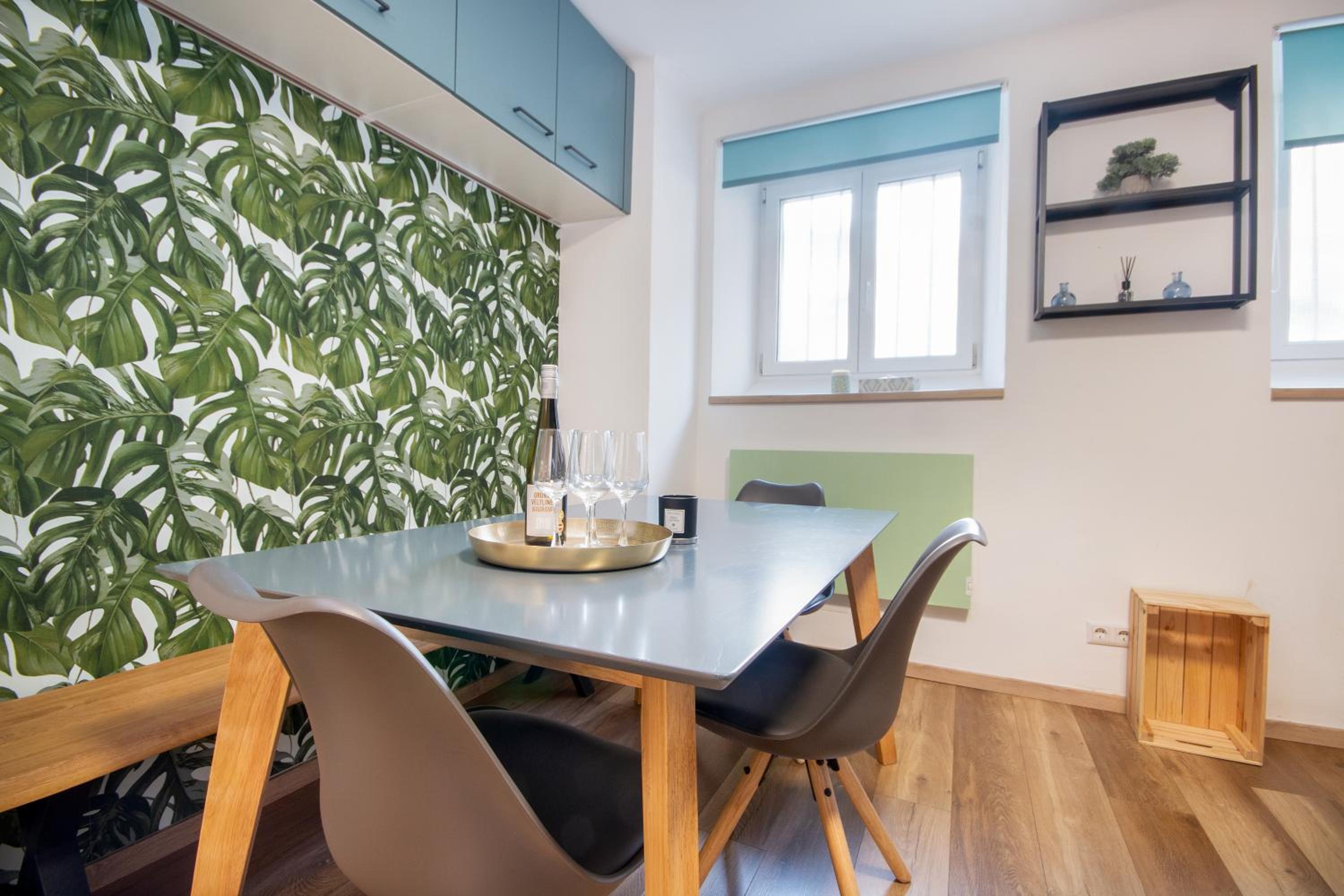 Lendkanal - City - Netflix - Waschmaschine - Kaffeevollautomat - 8 Pax - 4 Schlafzimmer