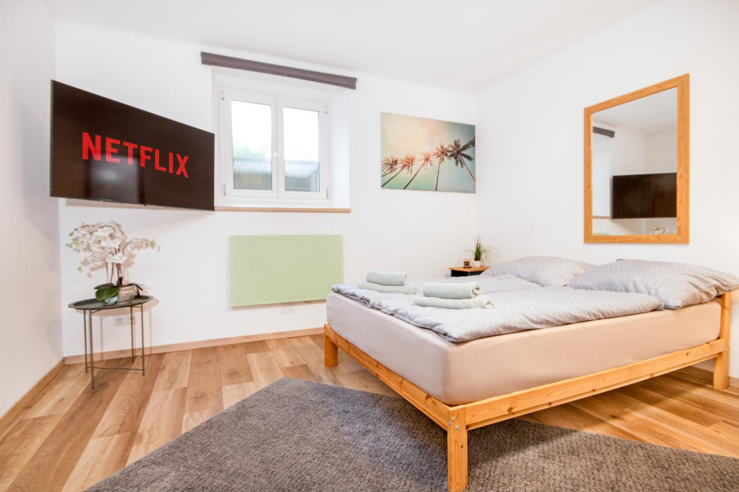 Lendkanal - City - Netflix - Waschmaschine - Kaffeevollautomat - 8 Pax - 4 Schlafzimmer