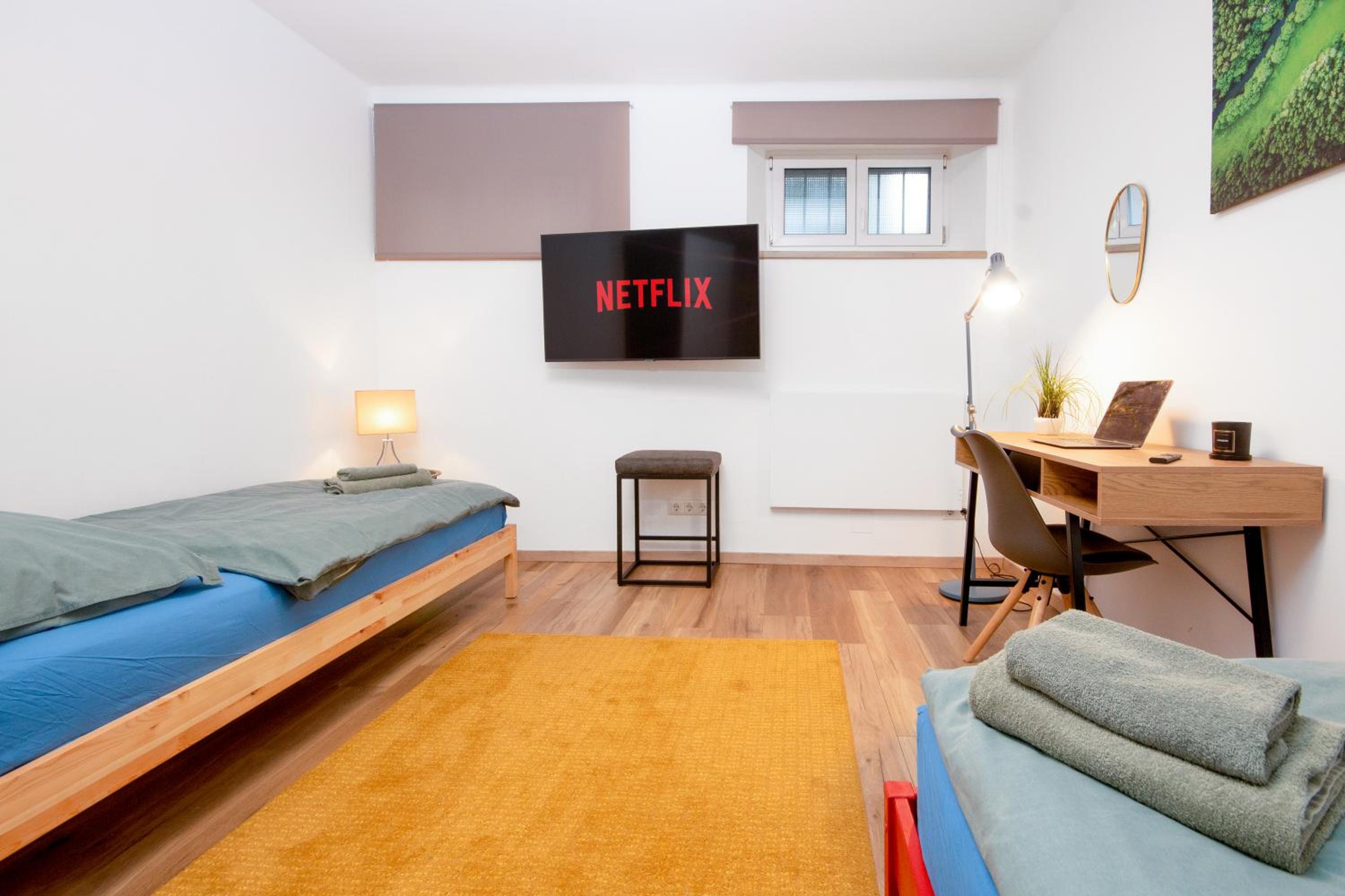Lendkanal - City - Netflix - Waschmaschine - Kaffeevollautomat - 8 Pax - 4 Schlafzimmer