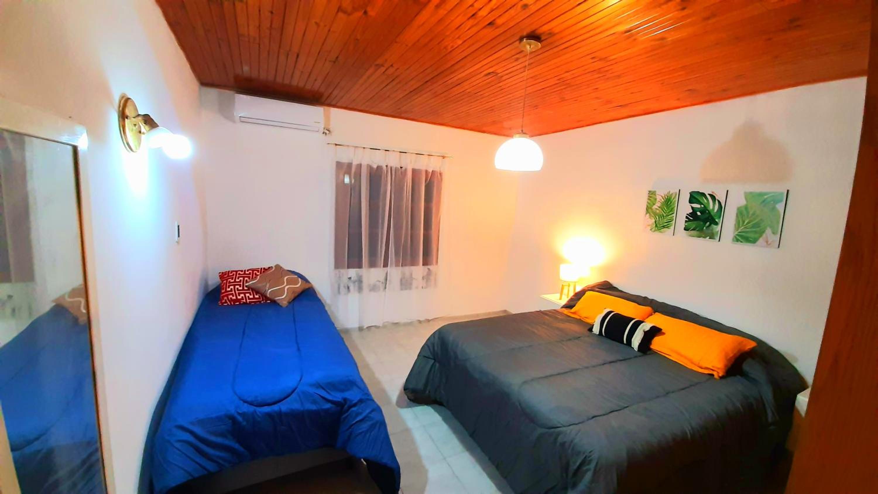 Casa Ideal en Mendoza Centro, Autocheckin, Patio con Parrilla y Parking privado Gratis a 100 mts