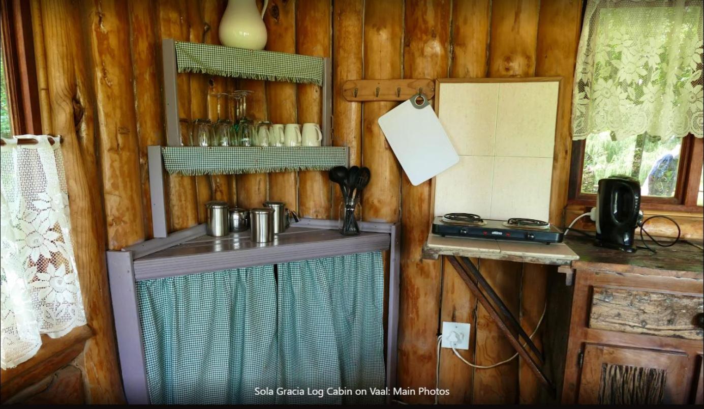 Sola Gracia Log Cabin on the Vaal view 5