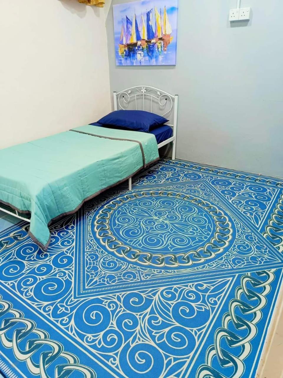Ninizam Kemaman Cukai Homestay