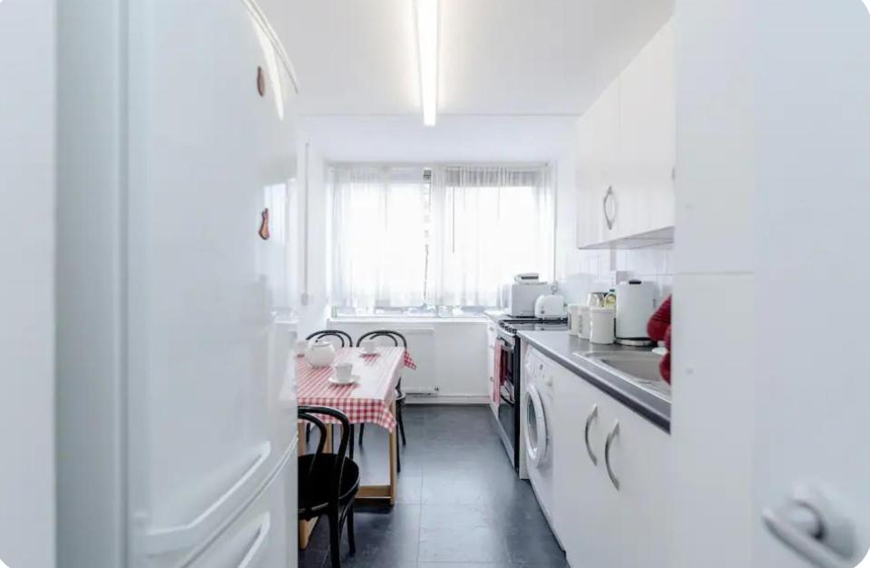 Spacious Double Room by Batteresa Park - Zone 1