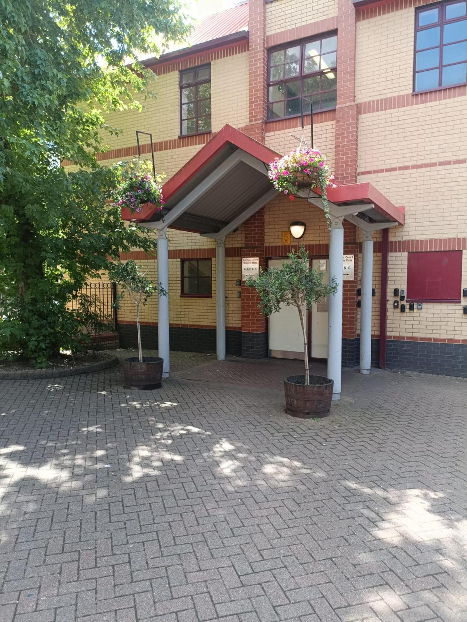 Spacious Double Room by Batteresa Park - Zone 1