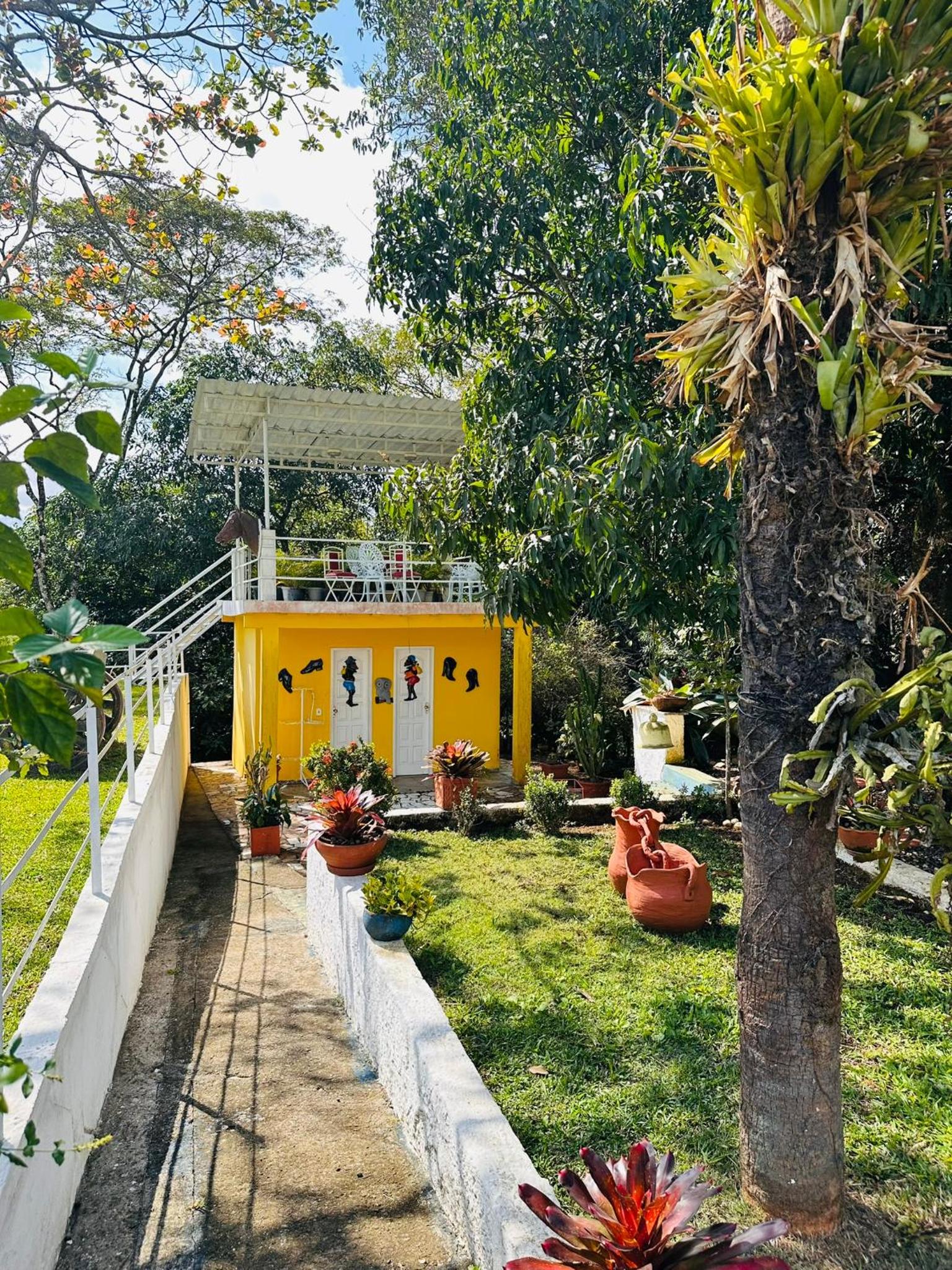 ESTÂNCIA HN
