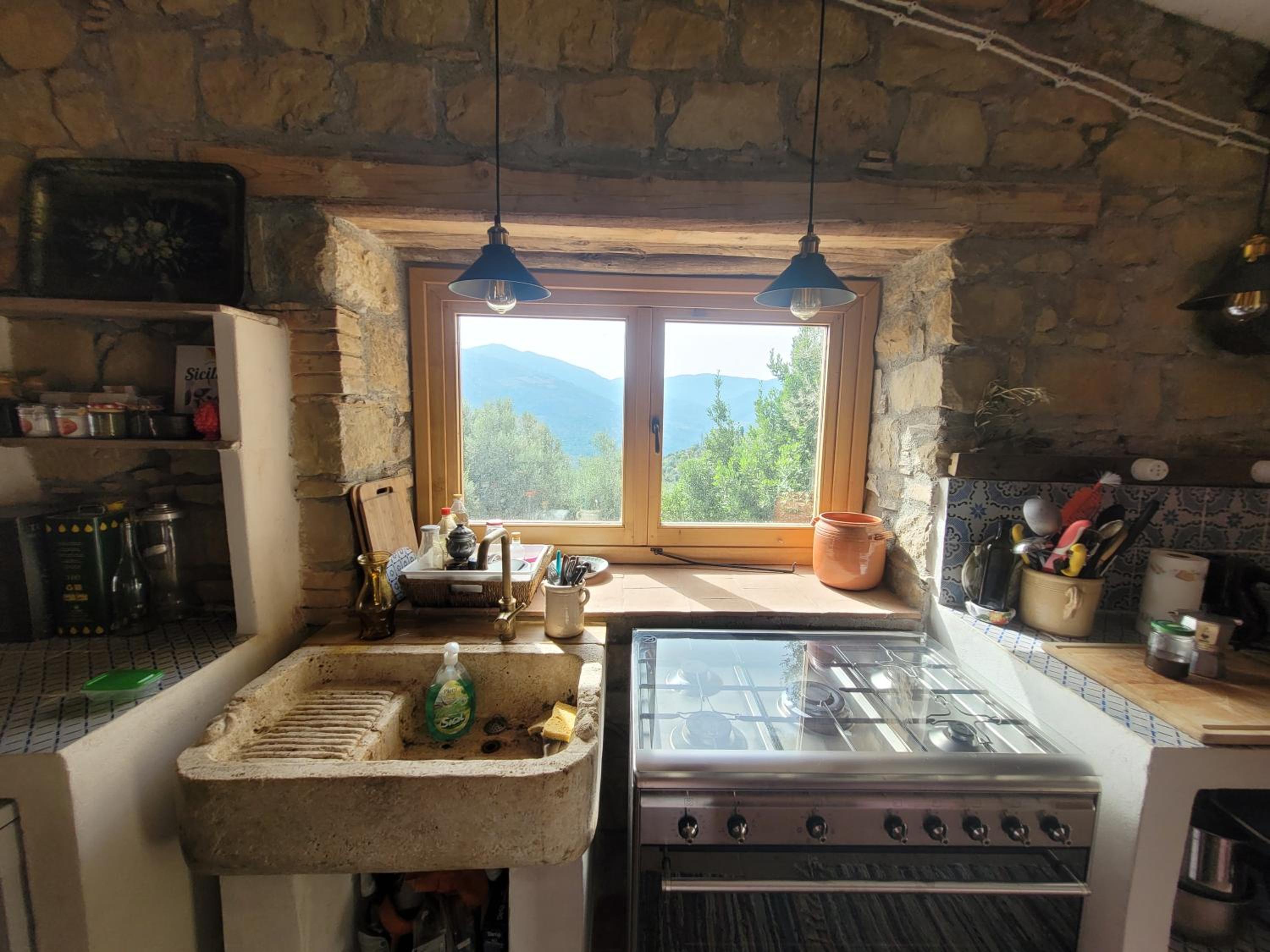 House in the Countryside with Aeolian View