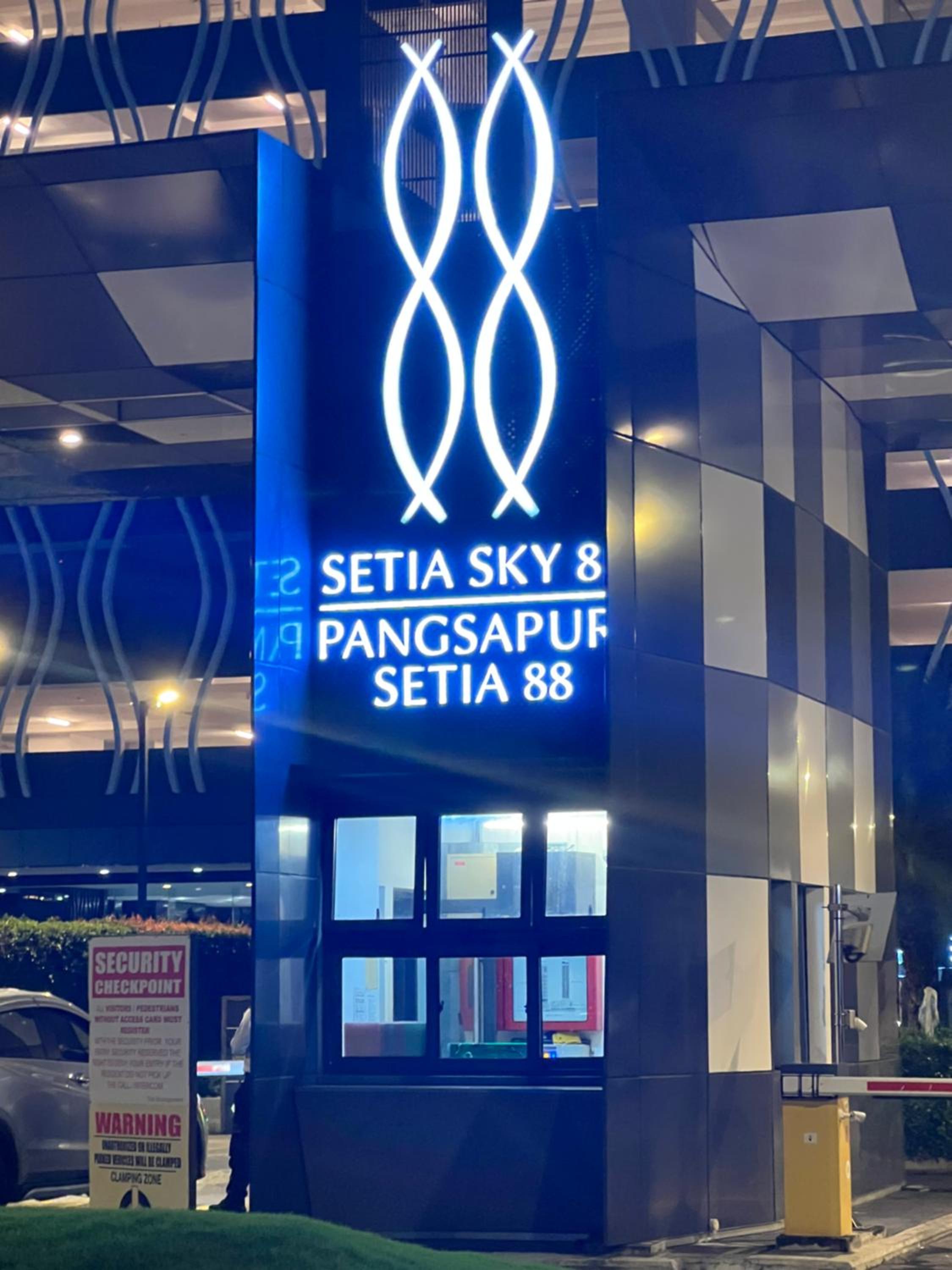 Foo homestay @setia sky88
