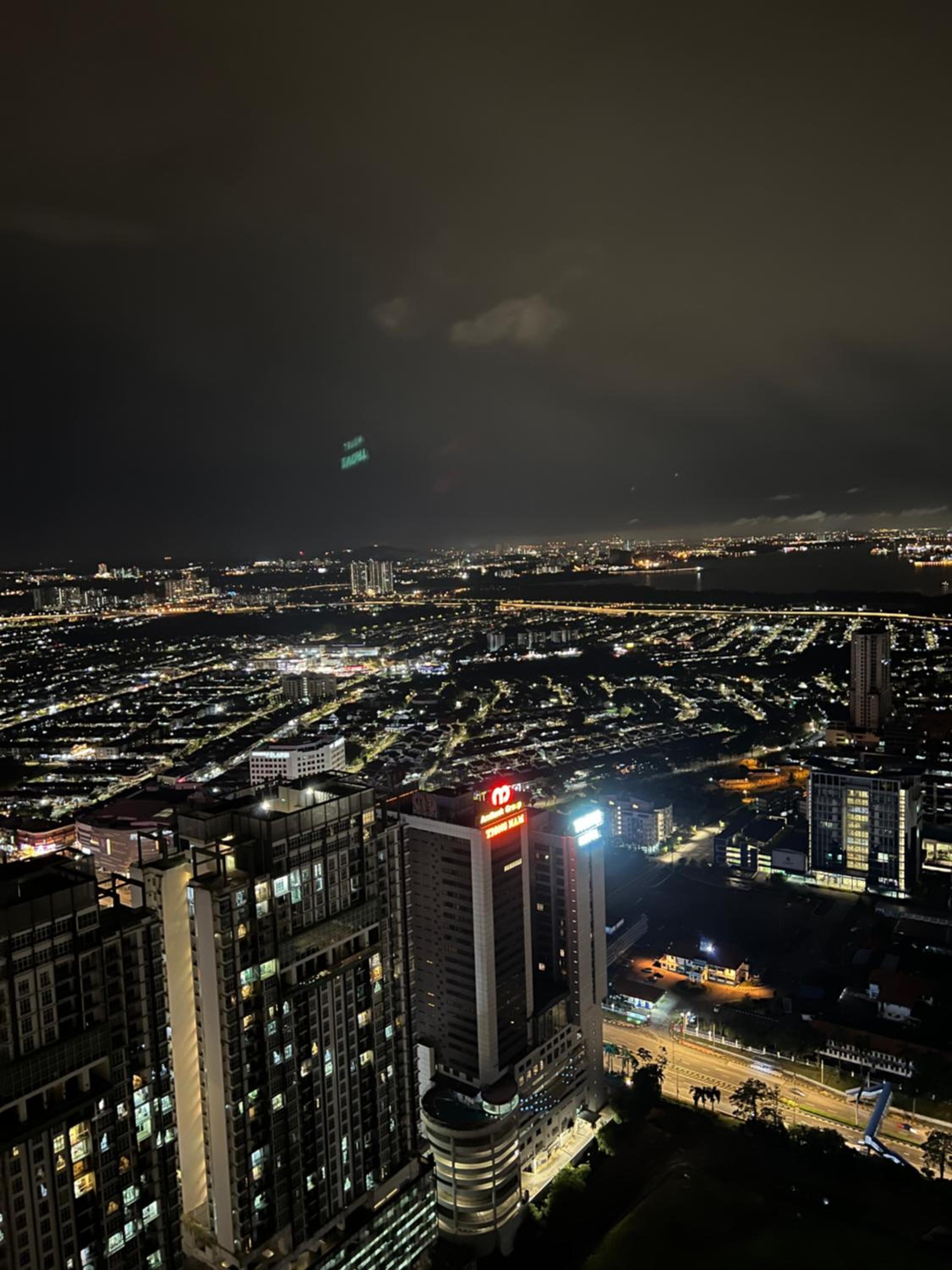 Foo homestay @setia sky88