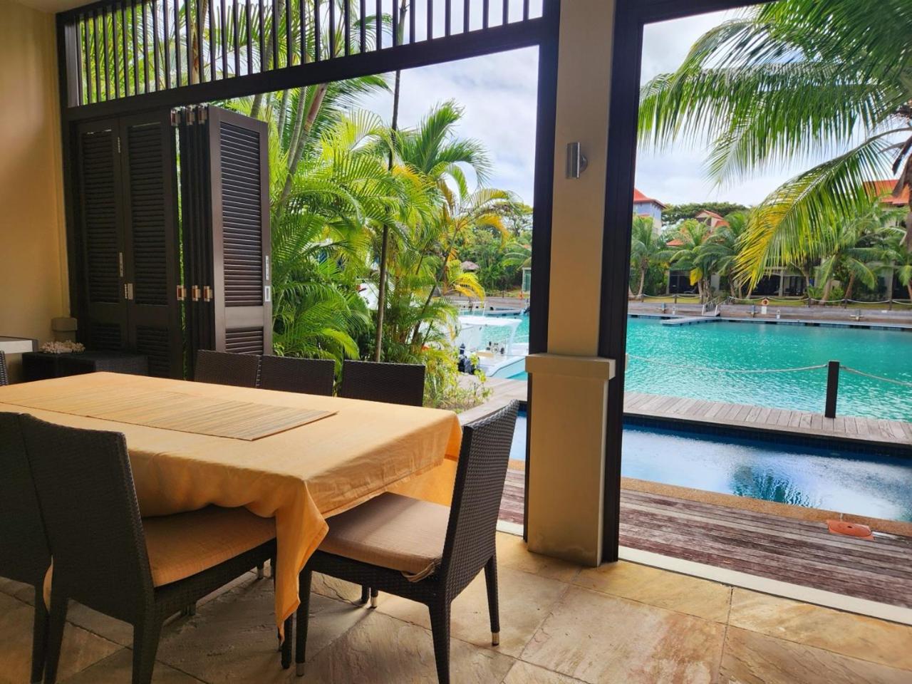 Eden Island House - Onyx view 4