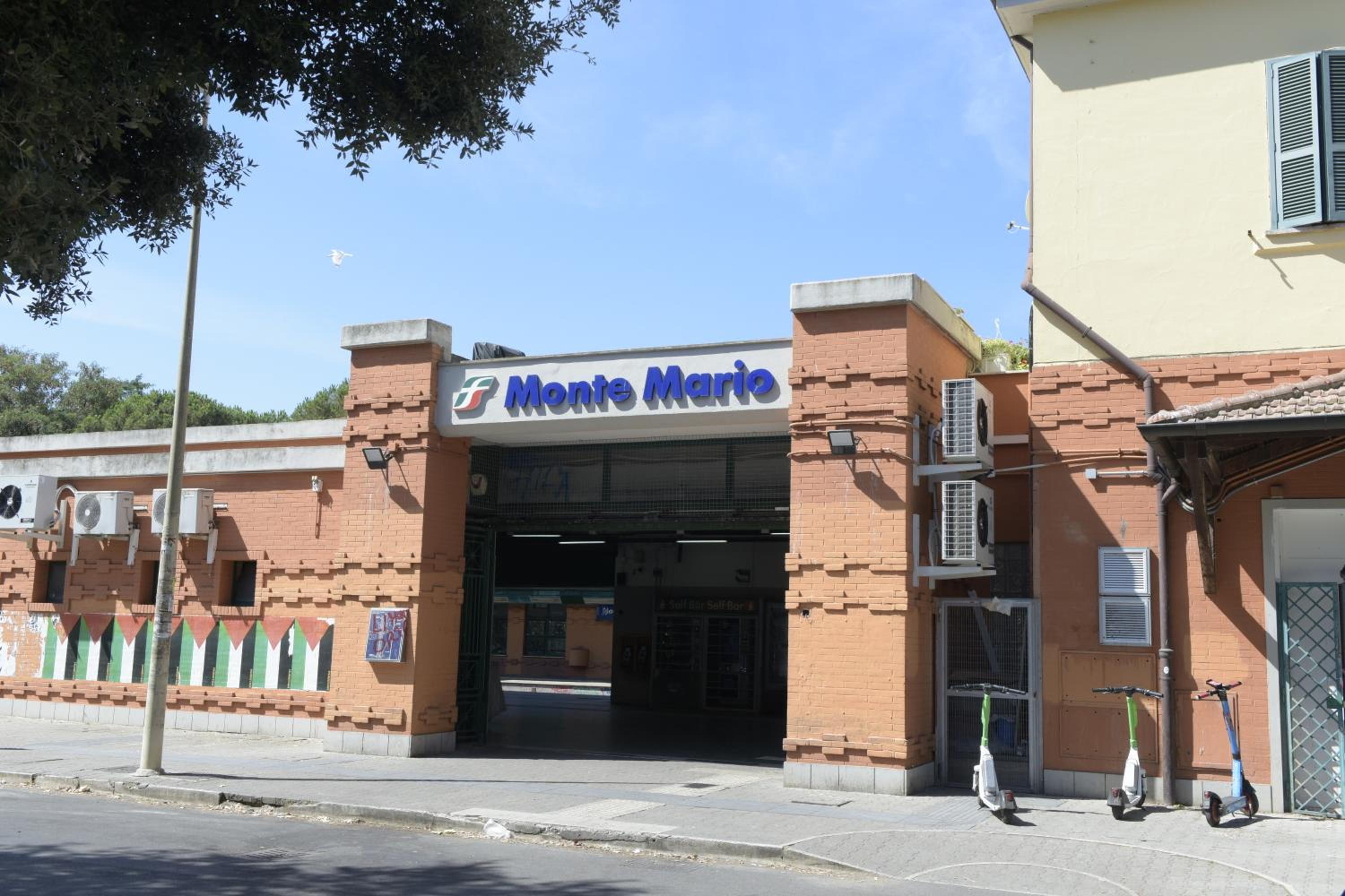 Maximus Vatican House