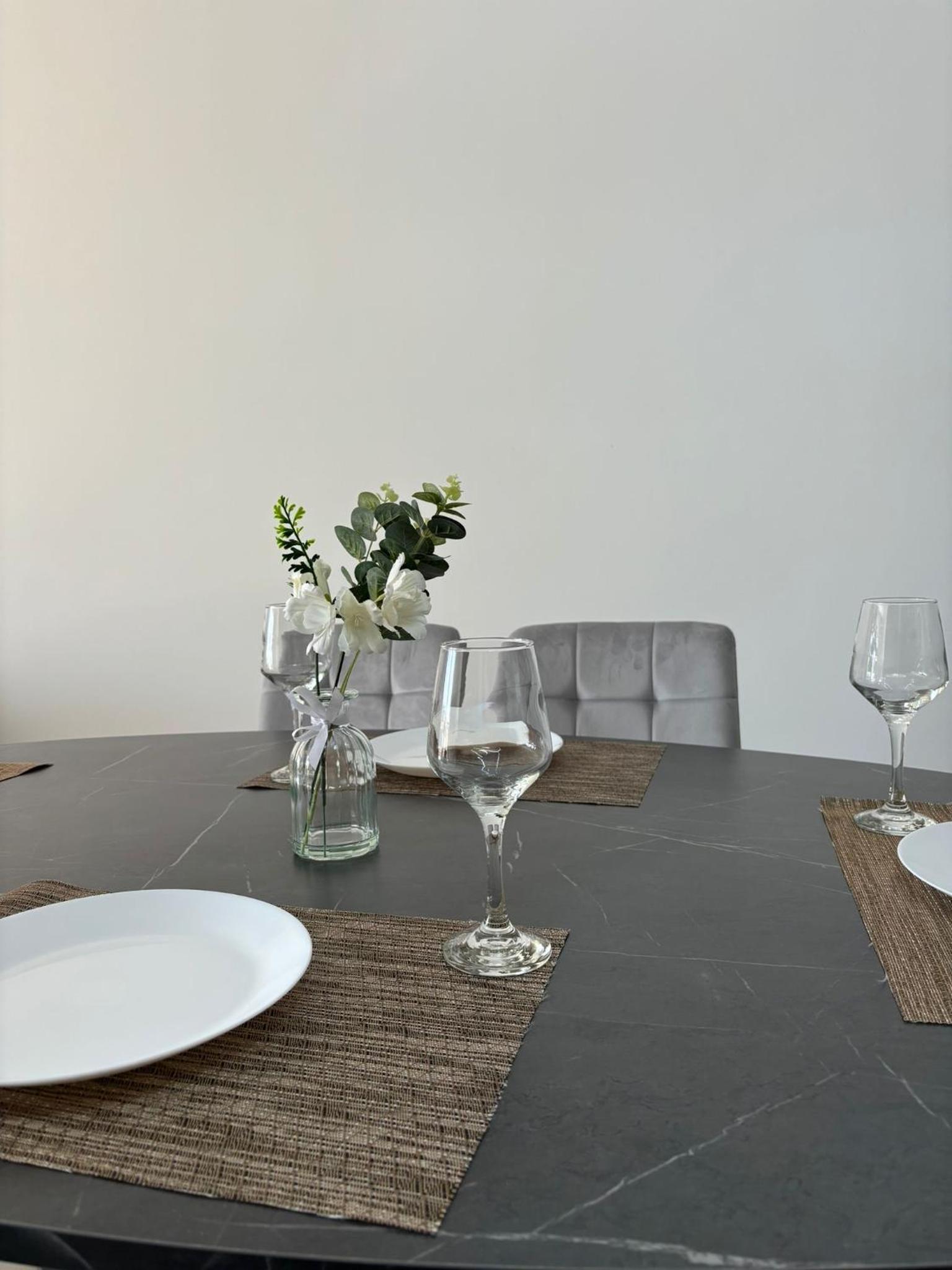 Luxe Living - Modern 3 Bedroom Xghajra Apartment view 4