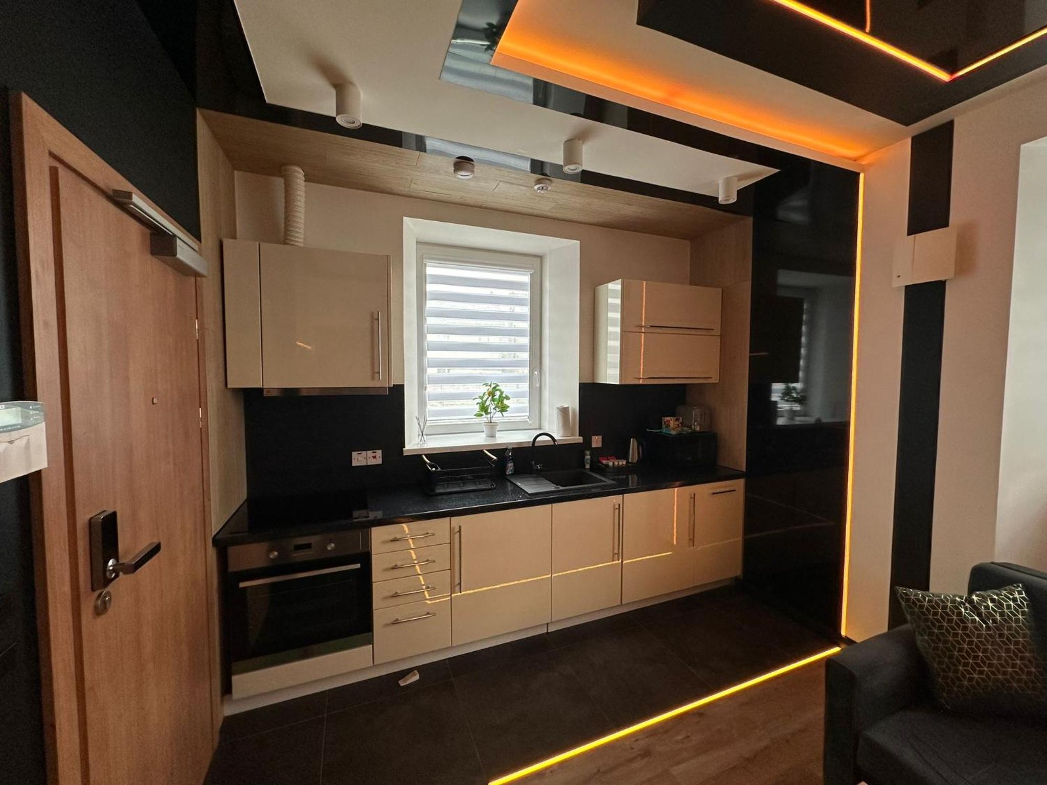Athlone Vacations - 2 TGHA Luxury Studio Apartment in Athlone - Property Image 1