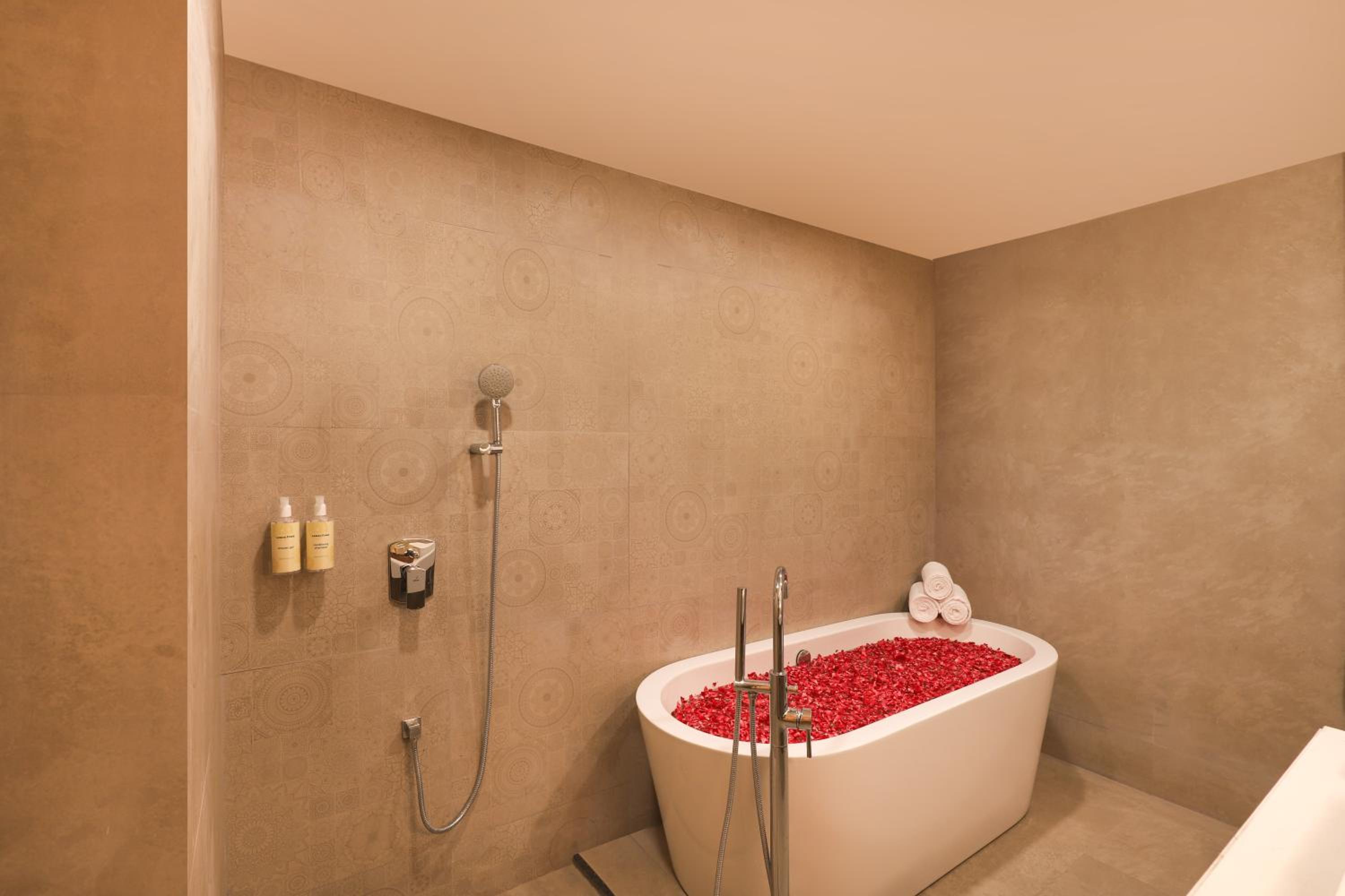 Lemon Tree Resort, Somnath