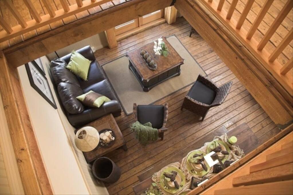 Lakefront Cottage boat lift