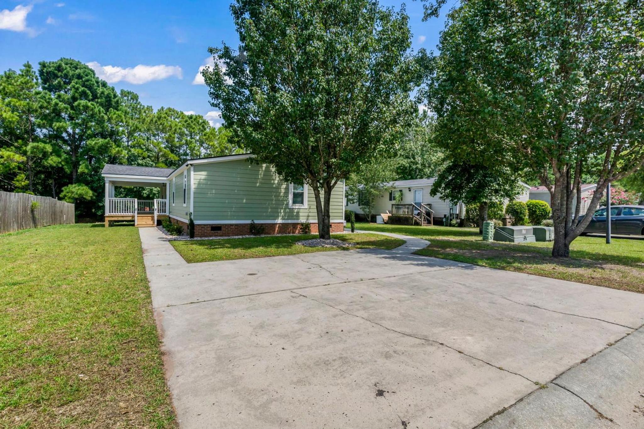 Beautifully Renovated 4 Bedroom Home in Little River! Sleeps 8! view 5
