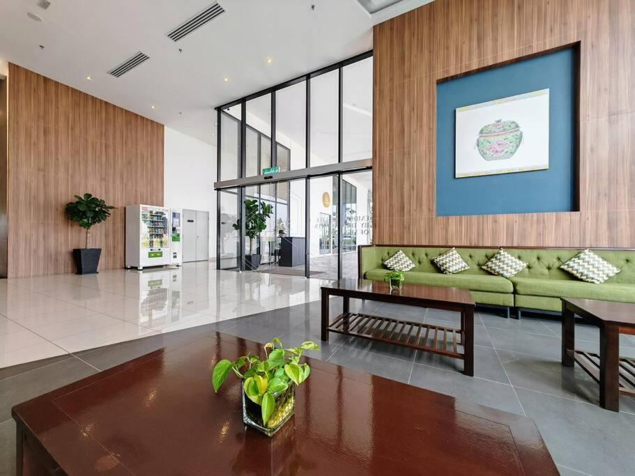 Amber Cove Residence by MJ photo 3